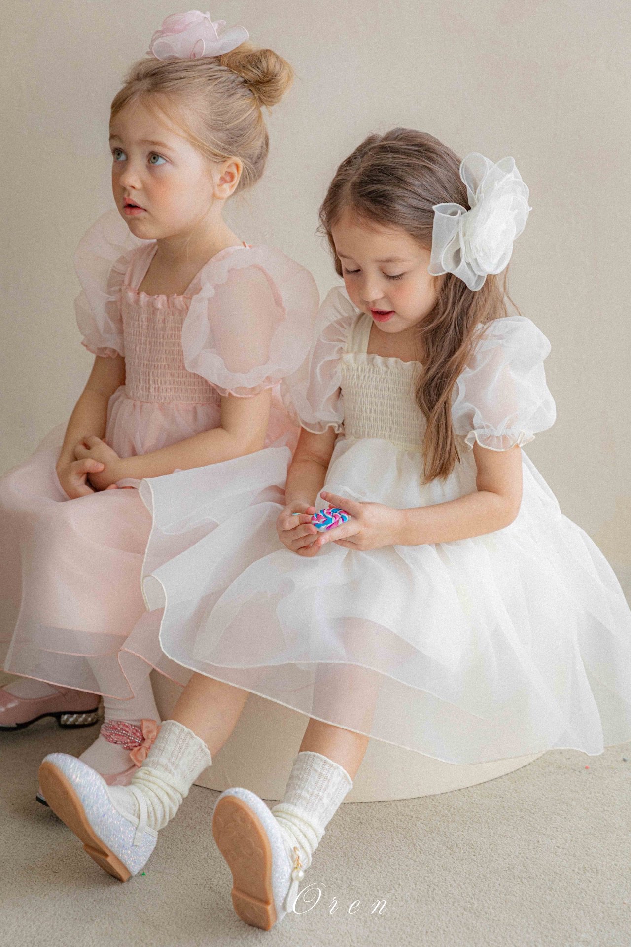 ☀️預訂 韓國直送☀️🇰🇷Oren兩色歐根紗泡泡袖包屁裙/連身裙