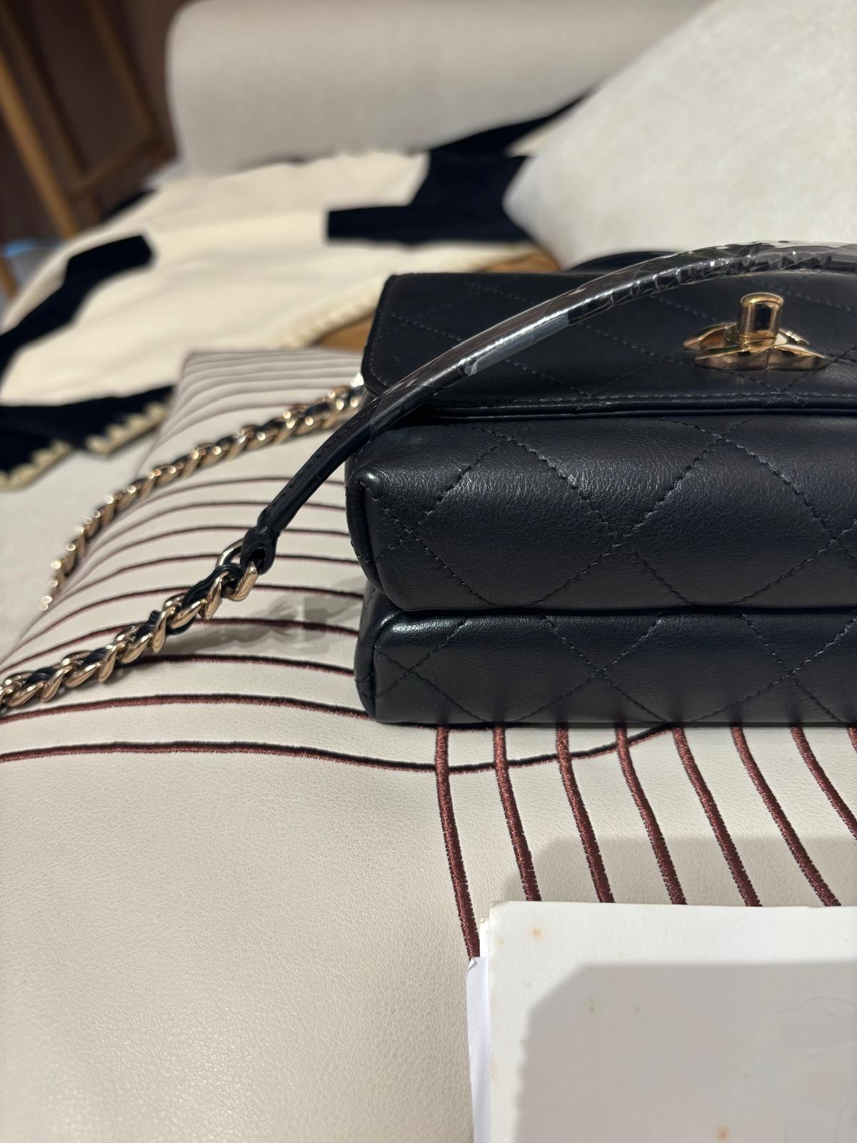 Chanel Top Handle 黑色金扣Crossbody Bag 100%Authentic, 95%New ✅收據✅Card✅Dust bag✅Box