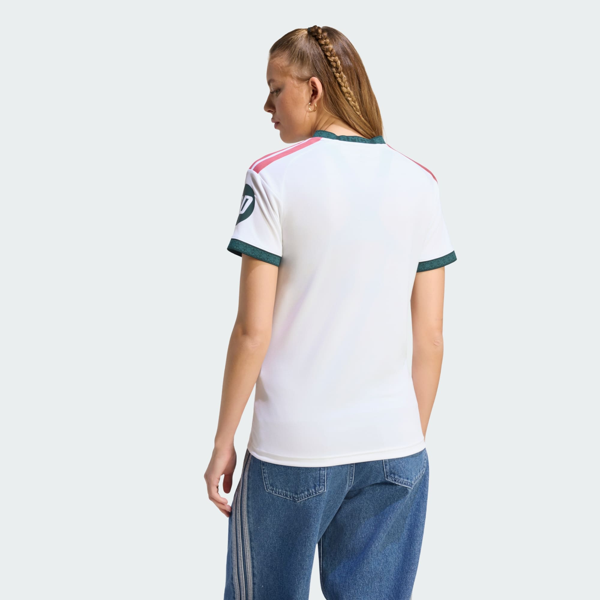 👑💎好比皇冠上鑽石與珍珠 Adidas Real Madrid 皇家馬德里 2026-27 主場女裝球迷版球衣 (可加印字章) KC3989