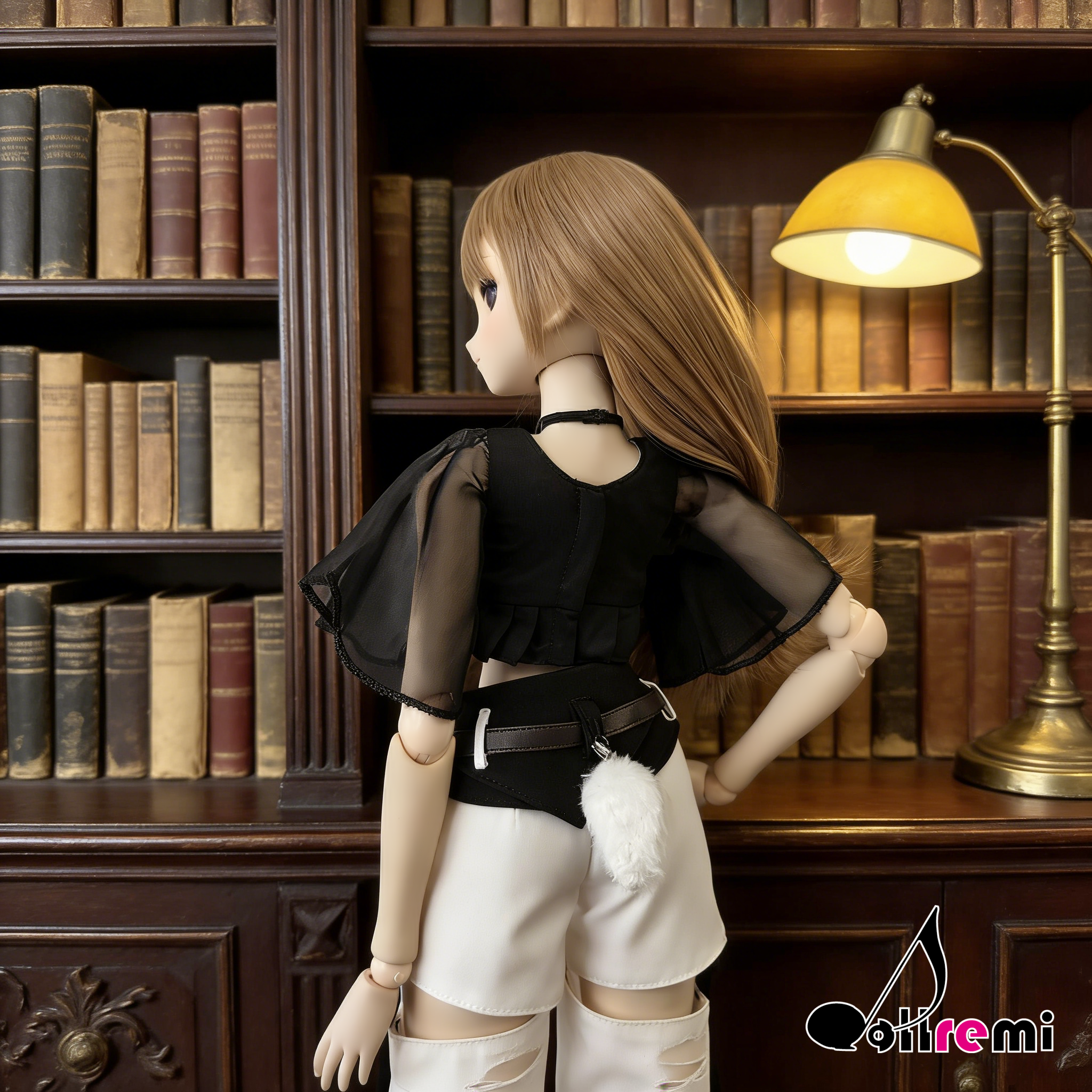 【dollremi】(DD0917D) 蝴蝶袖短款上衣 Crop top with butterfly sleeves