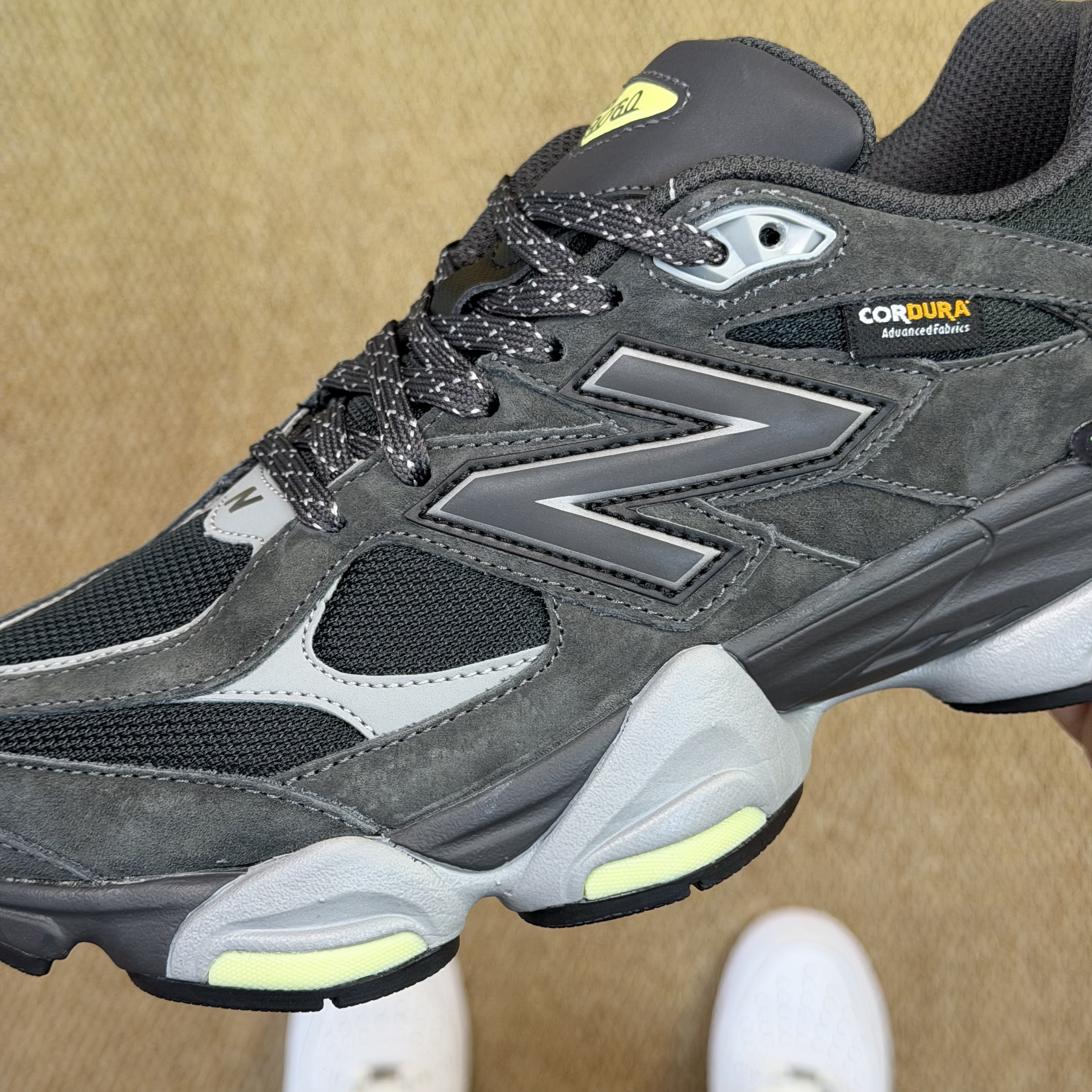 New Balance 9060 U90602P8