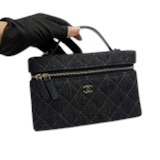 Pre-Owned CHANEL Denim Quilted Top Handle Slim Vanity Case / Product Code: 26051504