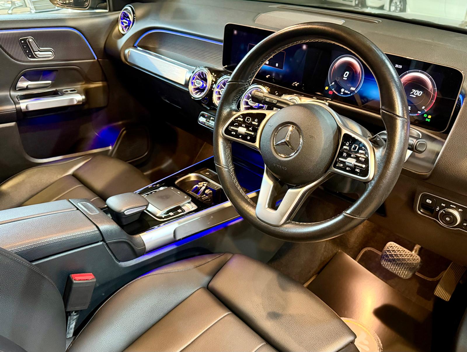 Mercedes-Benz GLB250 4 MATIC 2020