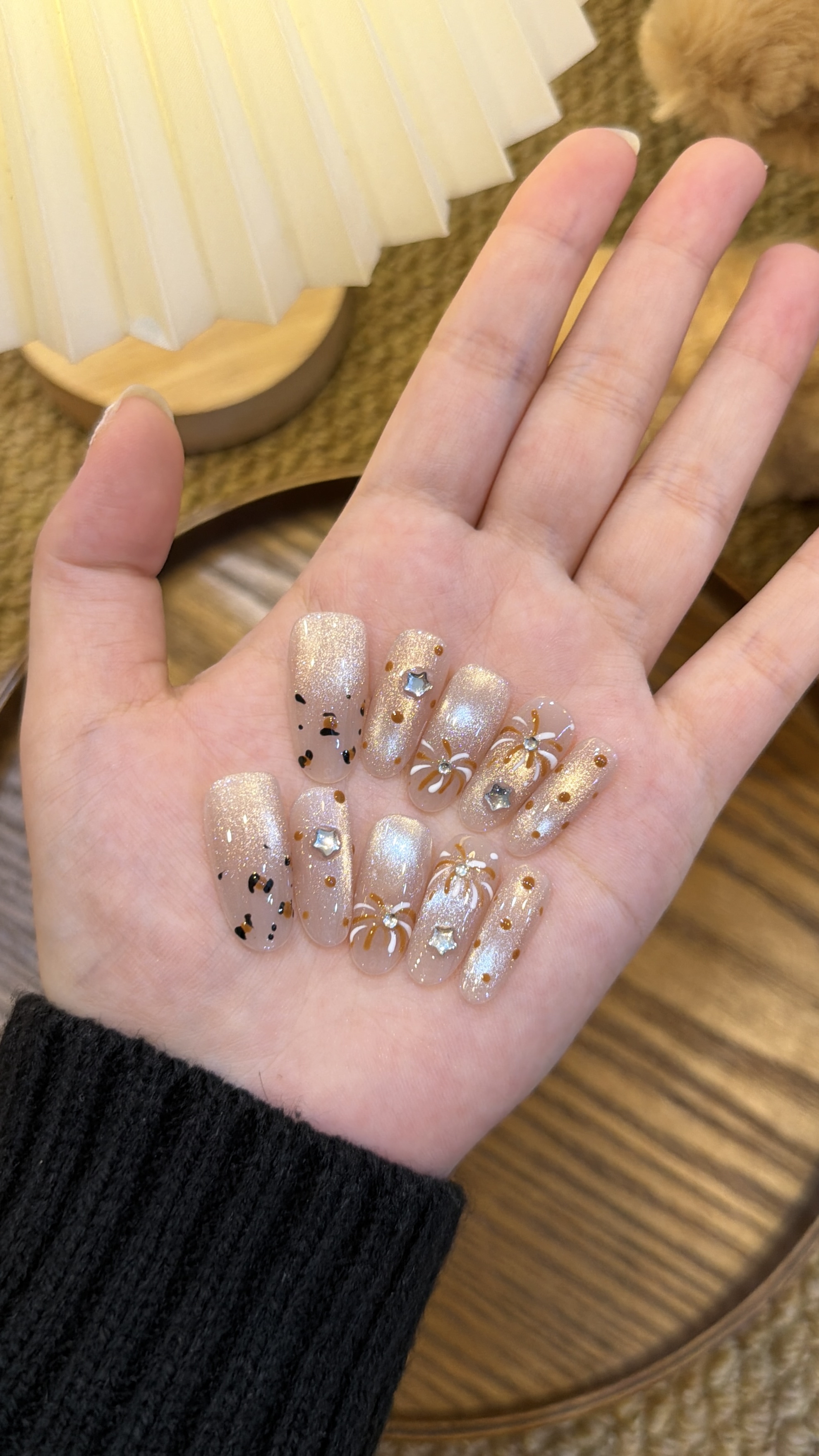 烟火迎春 中椭圆