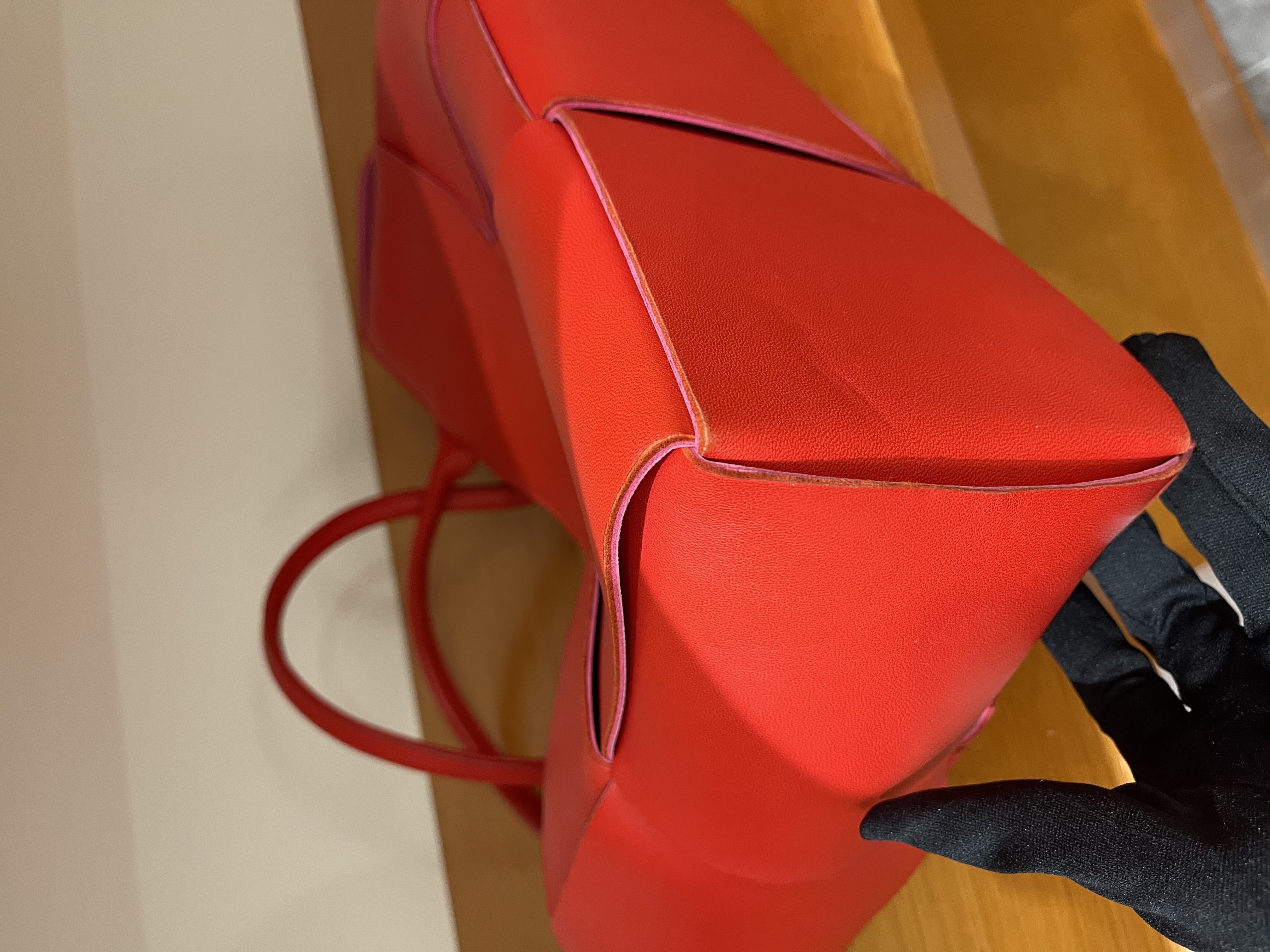 直播貨品 |  [1個-$100 2個-$300］HH25