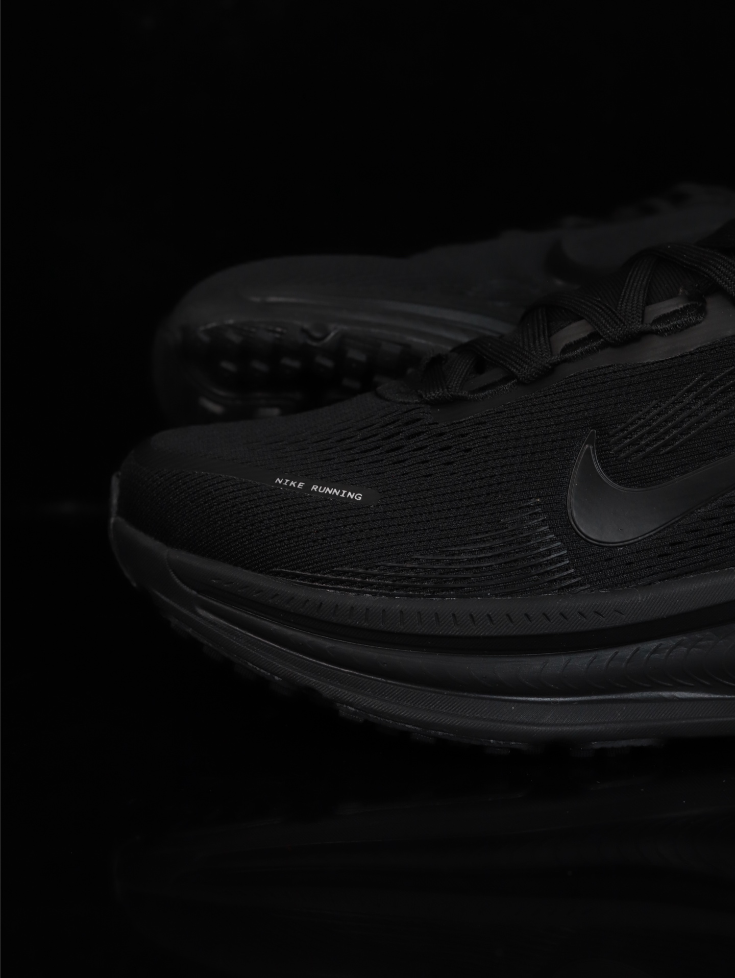 Nike Vomero 18 HM6803-005