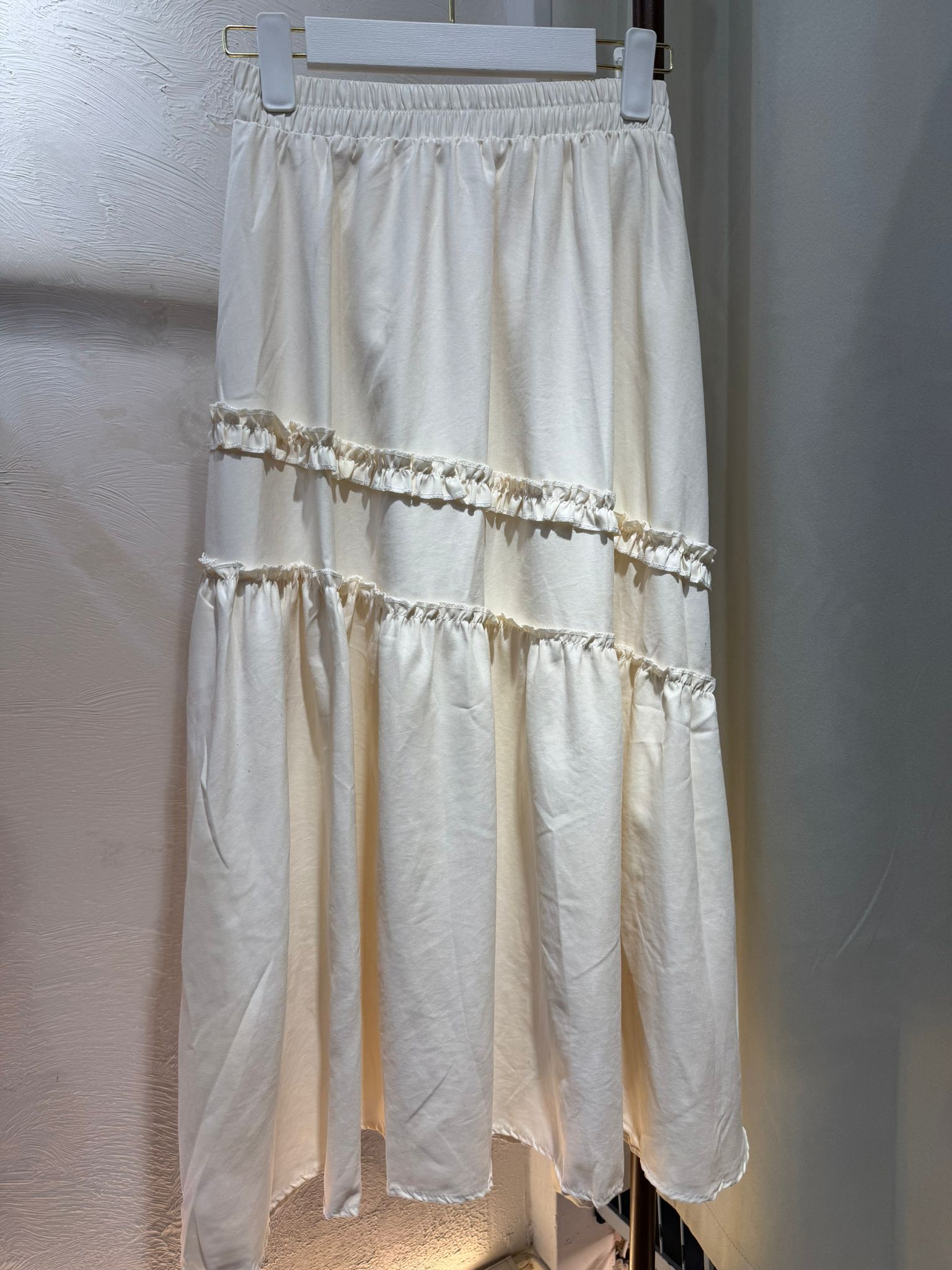 荷葉邊層次長裙，26-36腰