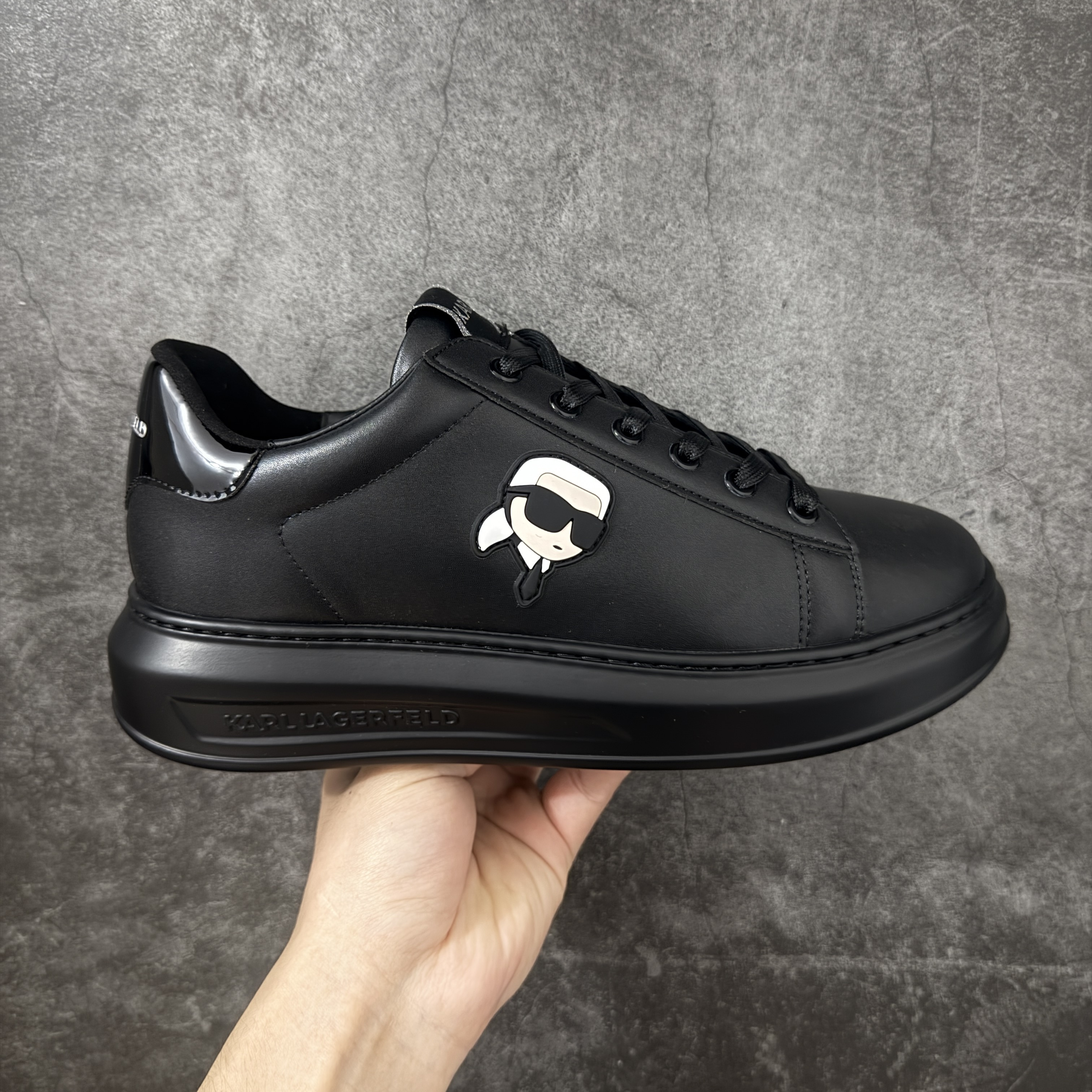 Karl Lagerfeld Kapri Ikonic