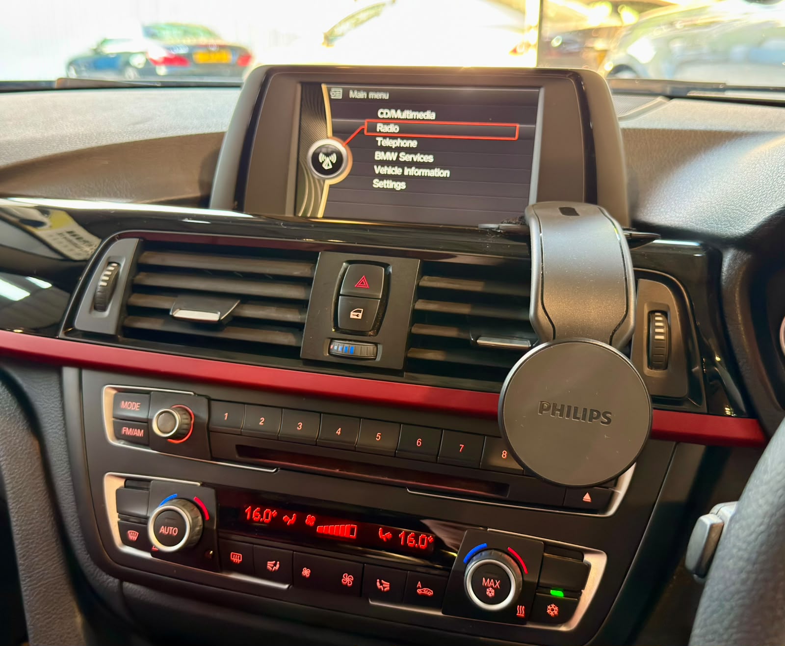 B.M.W. 328i Saloon Sport (F30) 2012