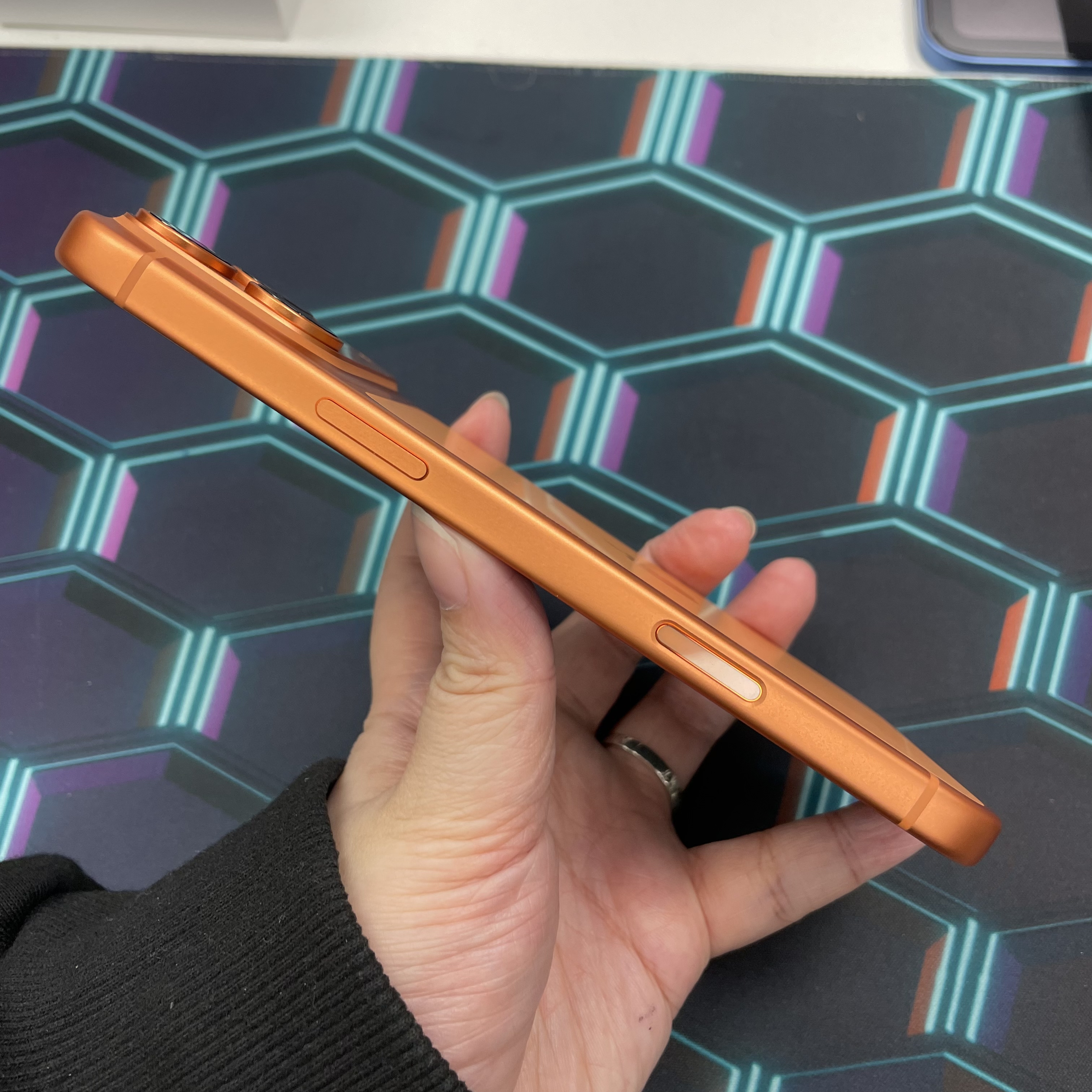 *5990 17 Promax 全新機 256GB 電100 橙色 orange