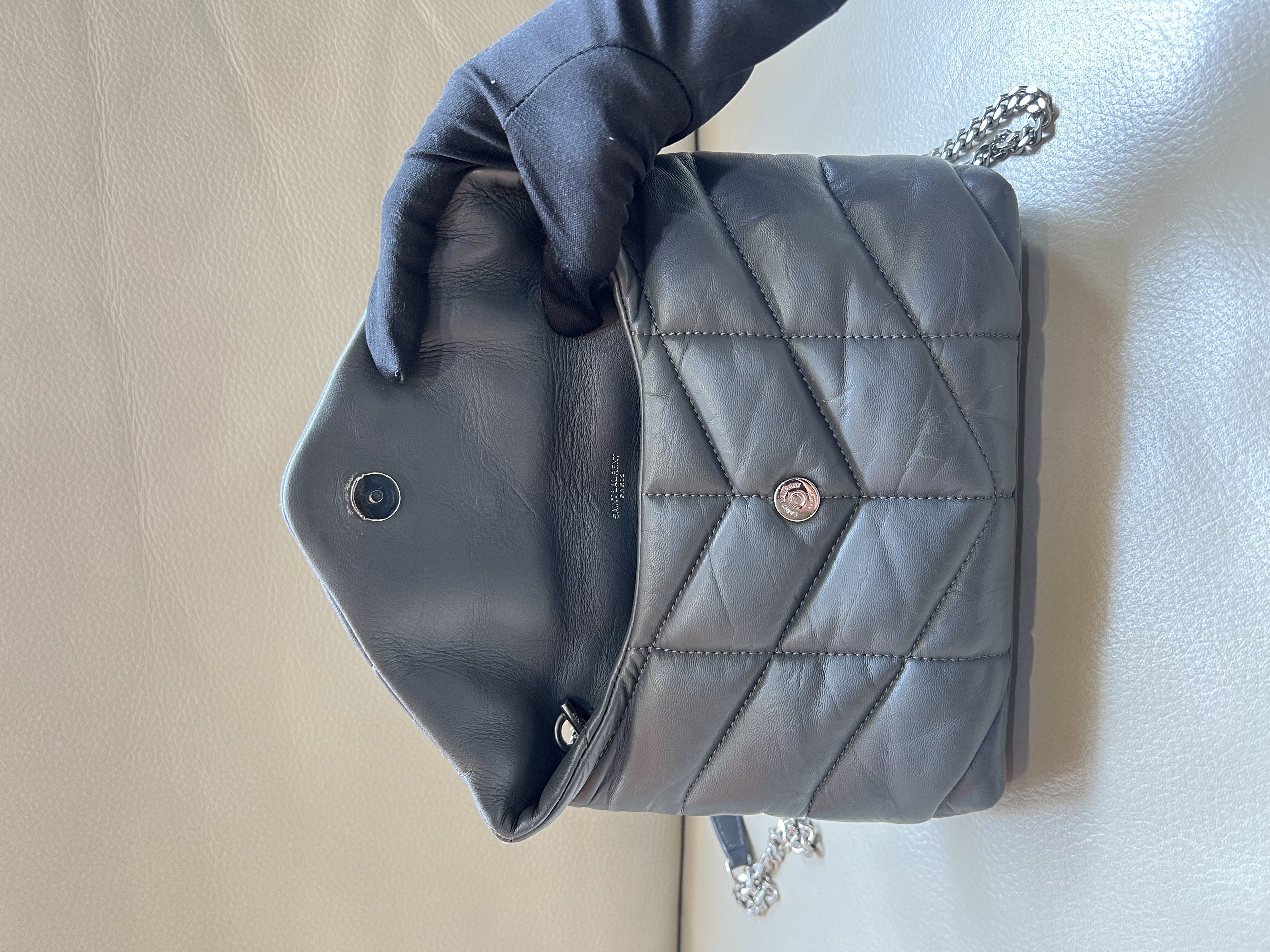Pre-Owned YSL Loulou Puffer / Product Code: 36041631