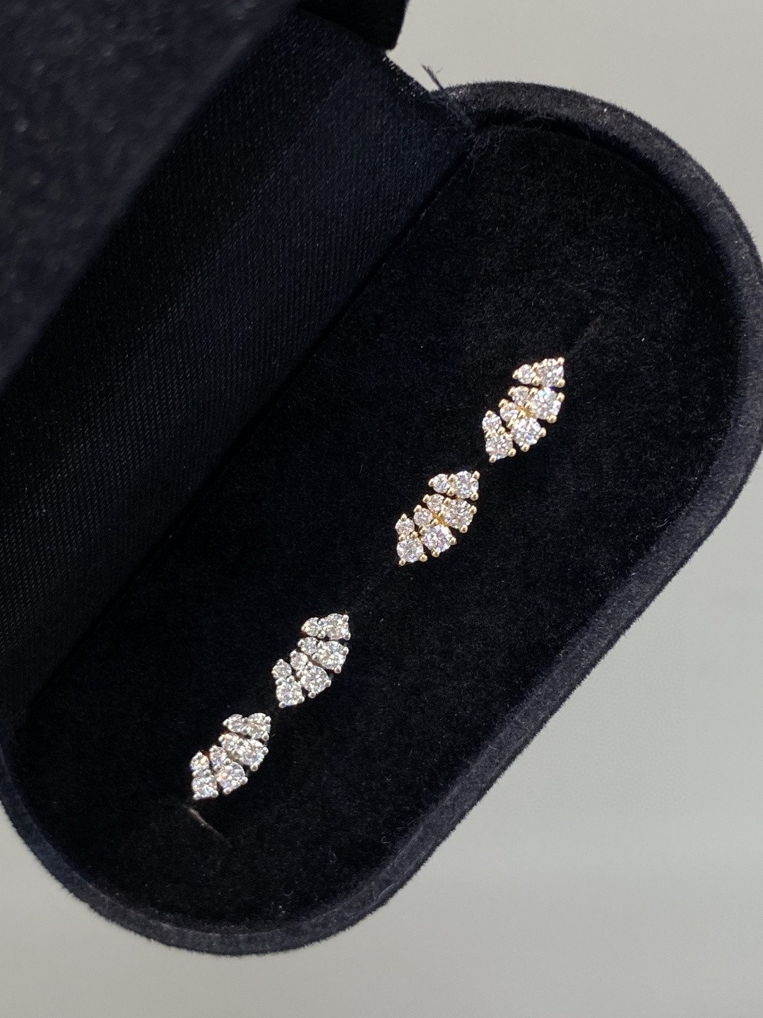 18K Diamond Earrings 