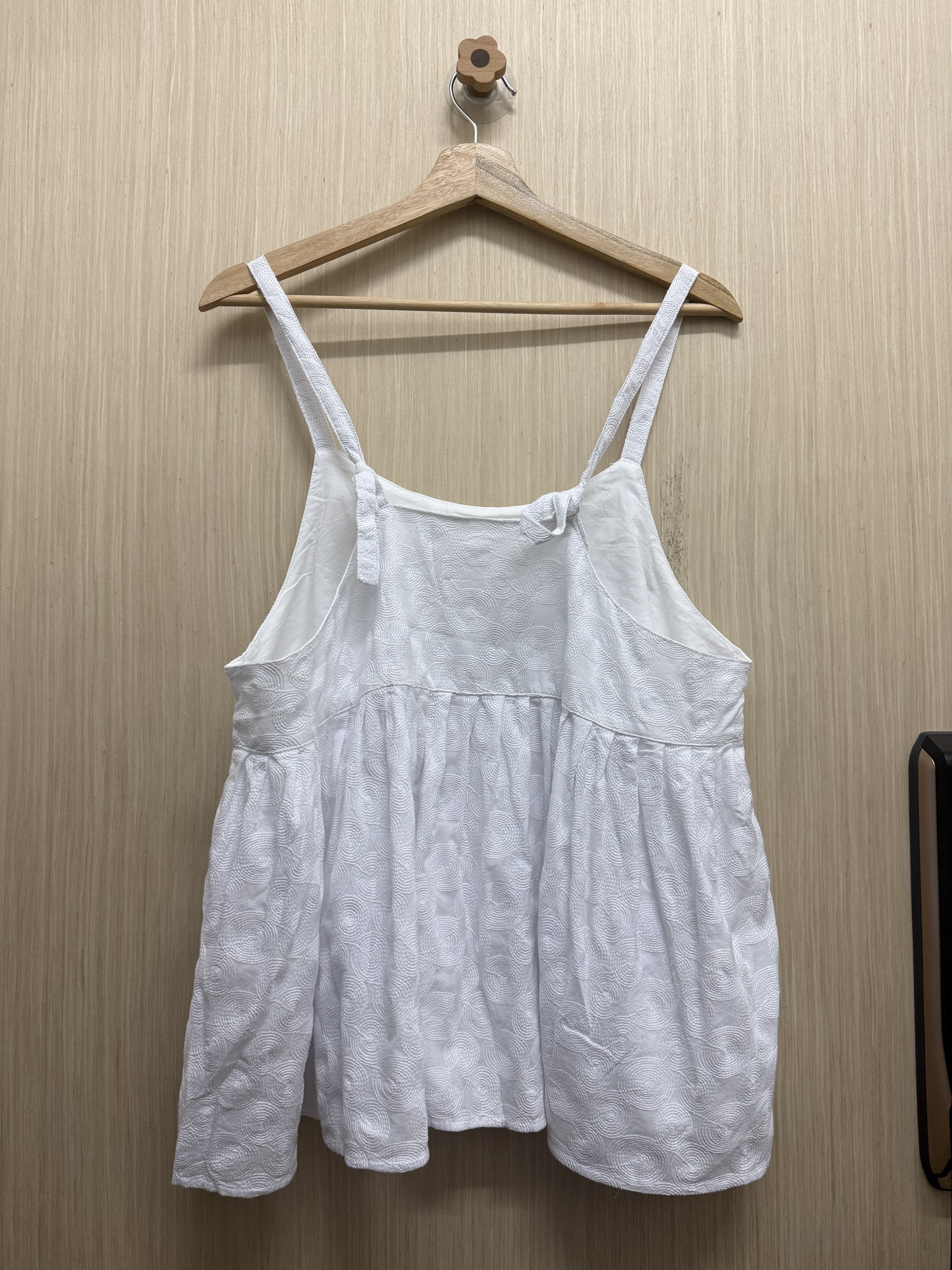 立體圈圈紋吊帶（白色）