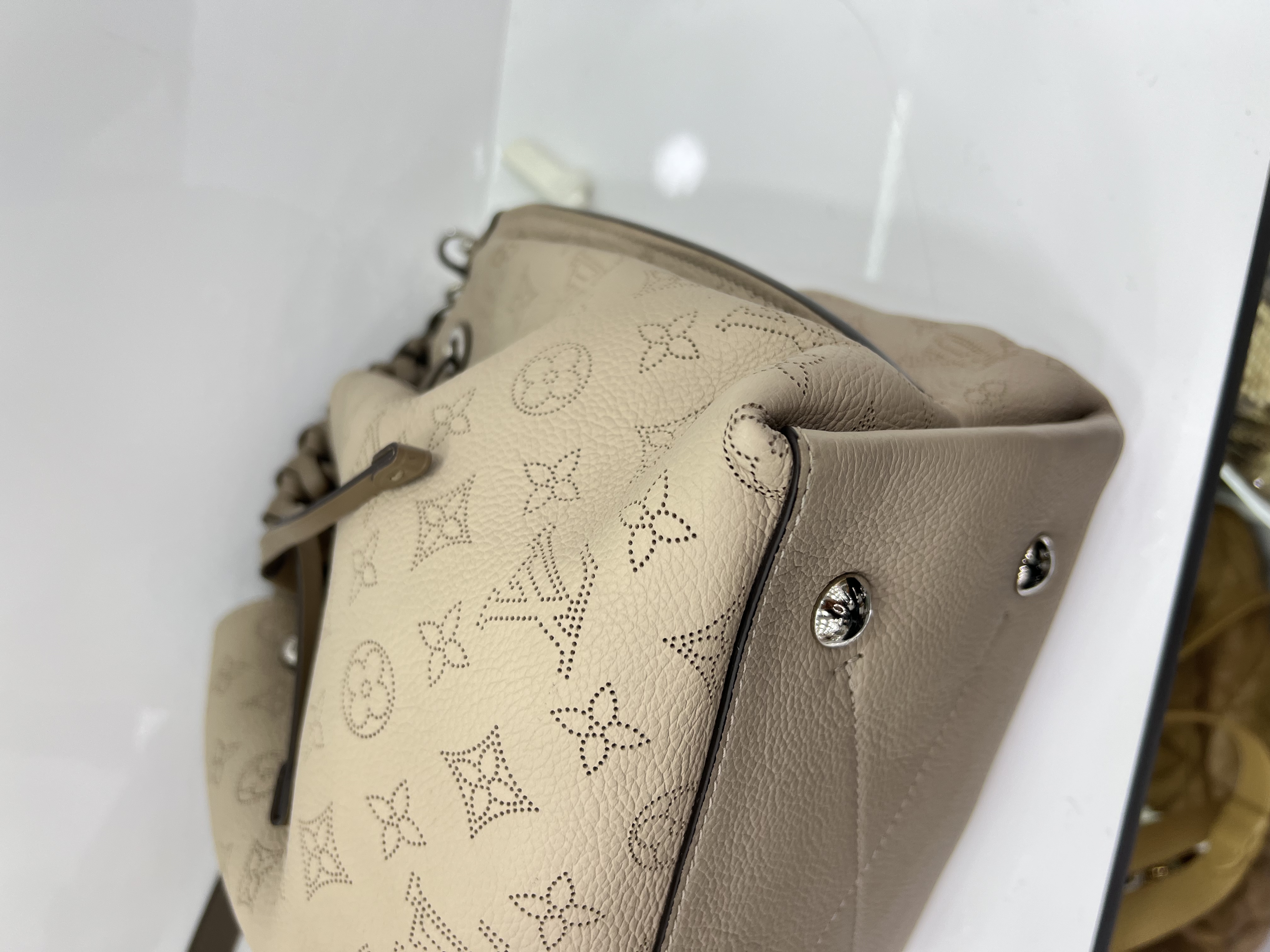 直播貨品 |  [1個-$100 2個-$300］EE86