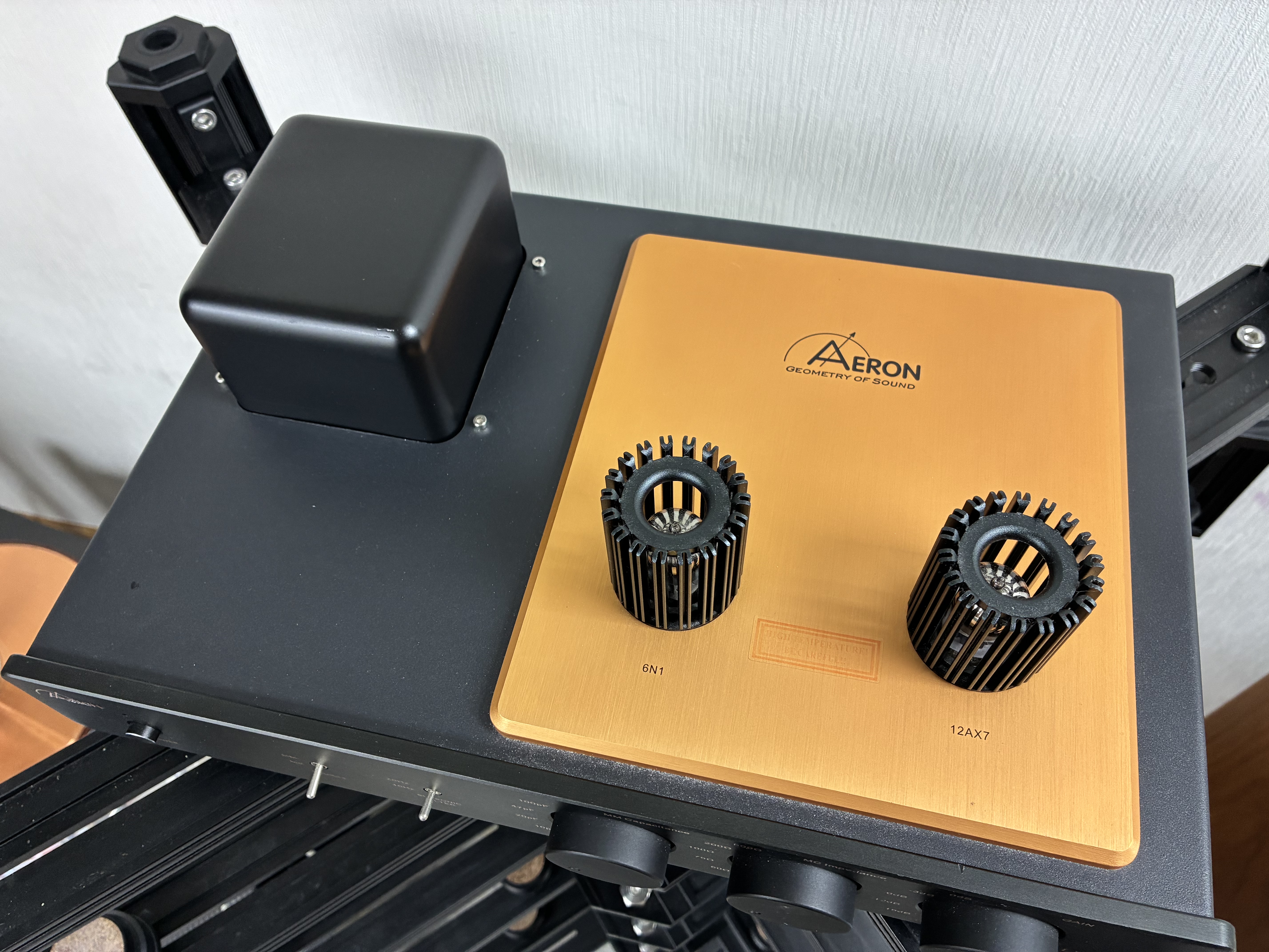 Aeron LP-X1 Phono Amplifier (MM/MC)(使用品）