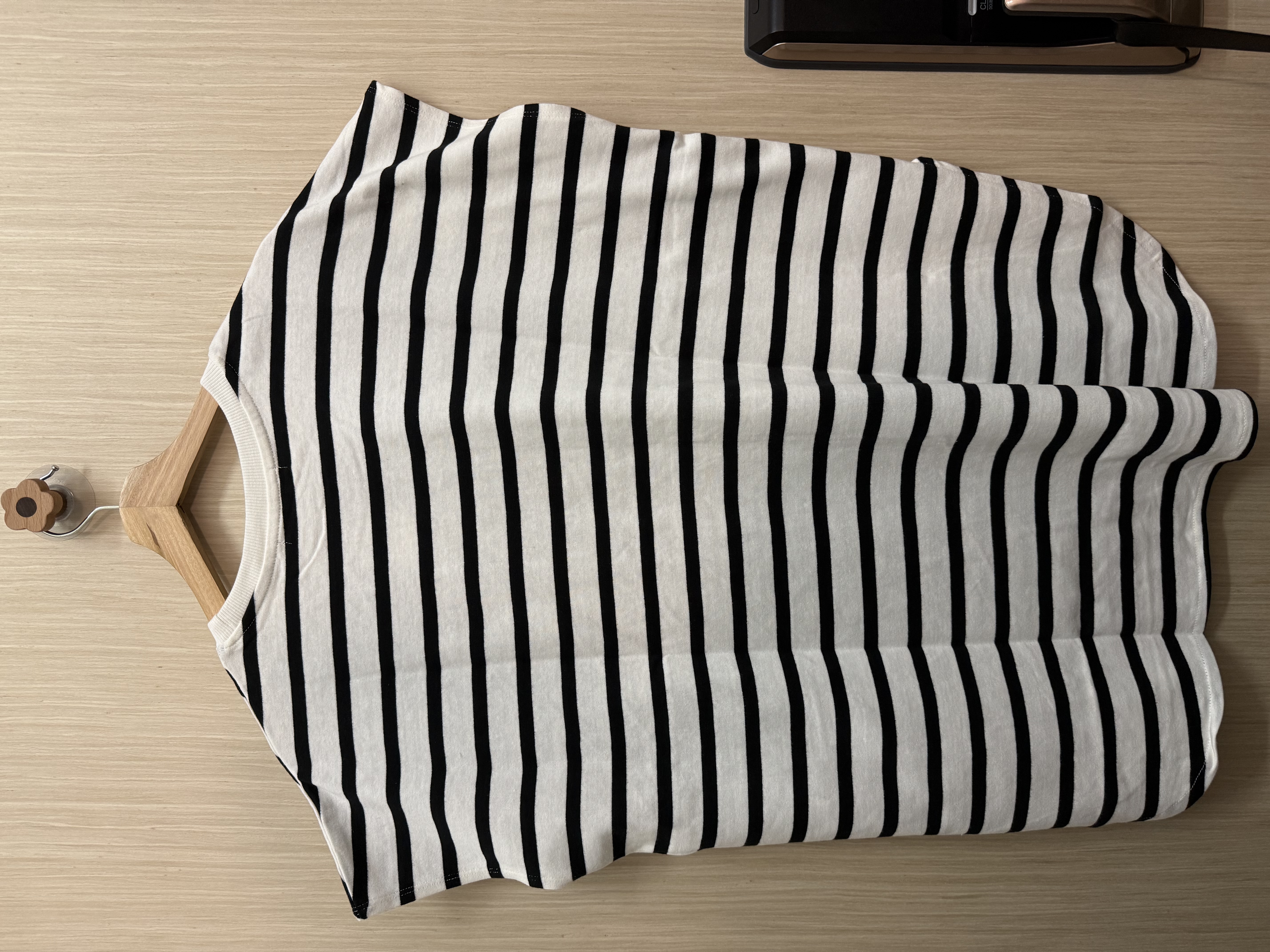 斜袖橫間𝐭𝐞𝐞（白𝐱黑）