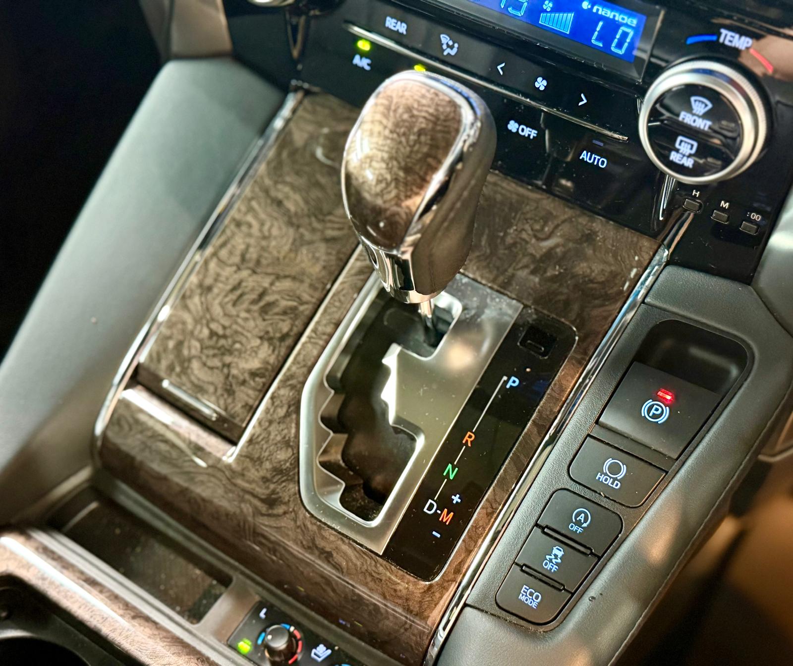 Toyota Alphard 3.5 Facelift Executive Lounge 2019