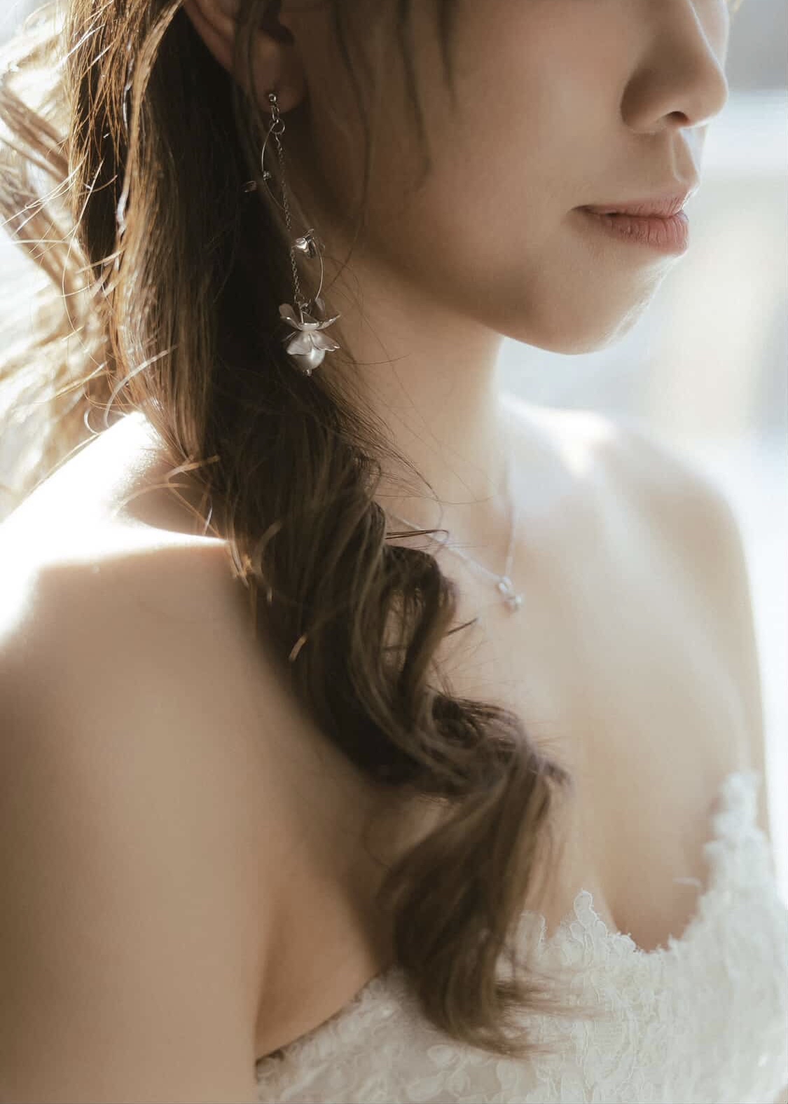 白金花瓣珍珠串耳環🐚