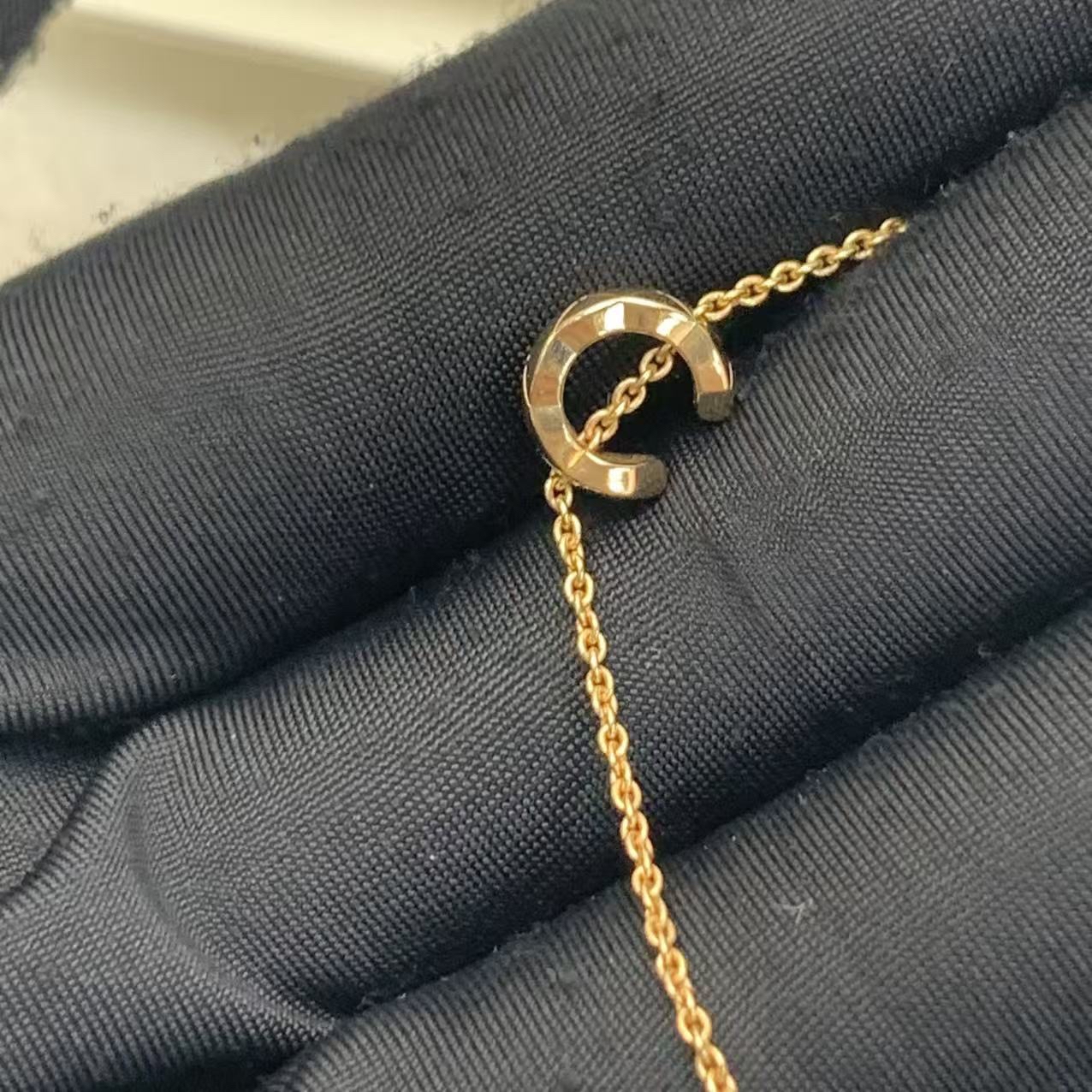 CHANEL香奈兒 Coco手鍊 18k米金色 半圓形扣設計 時尚款女士首飾