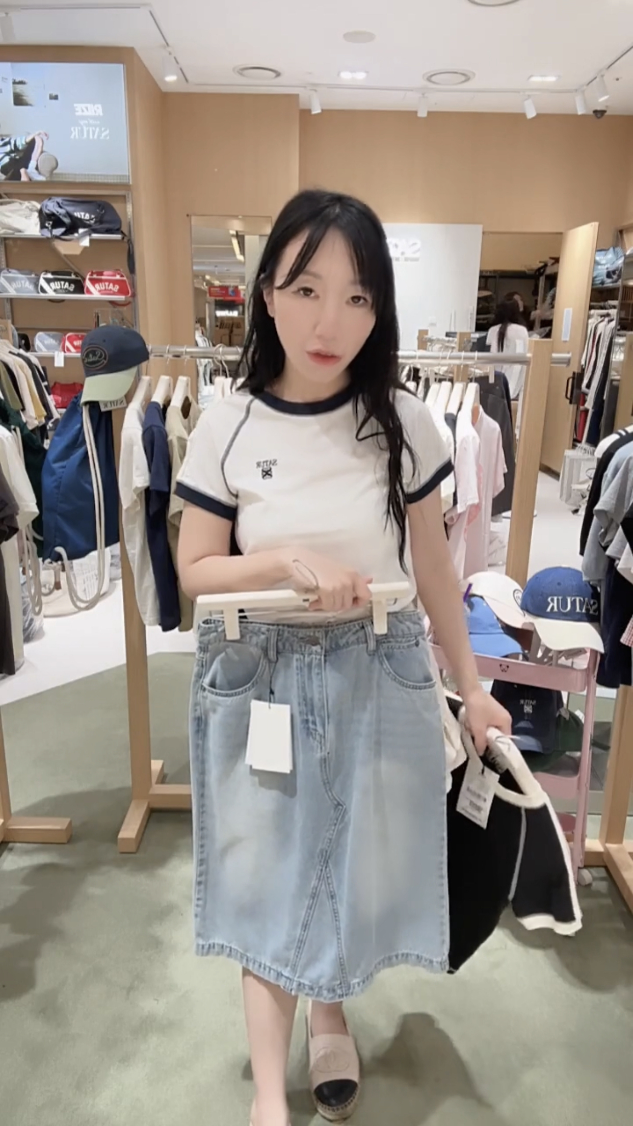 韓國人氣品牌Satur#ff3648