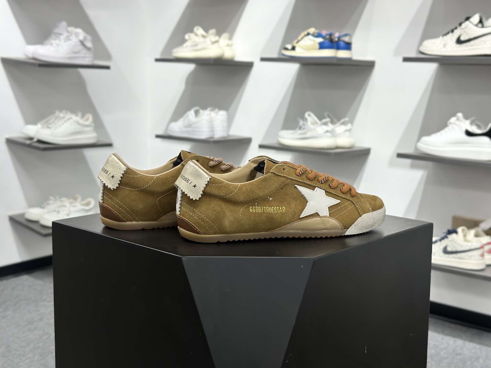 Golden Goose True Star