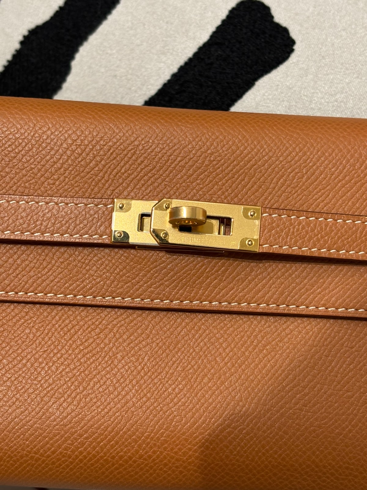 Hermes Kelly Wallet Stamp D Gold/Gold 100%Authentic,98%new✅box