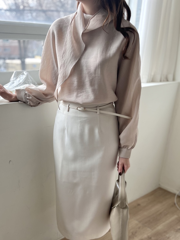 Scarf-Tie Elegance Blouse (Dusty Pink)