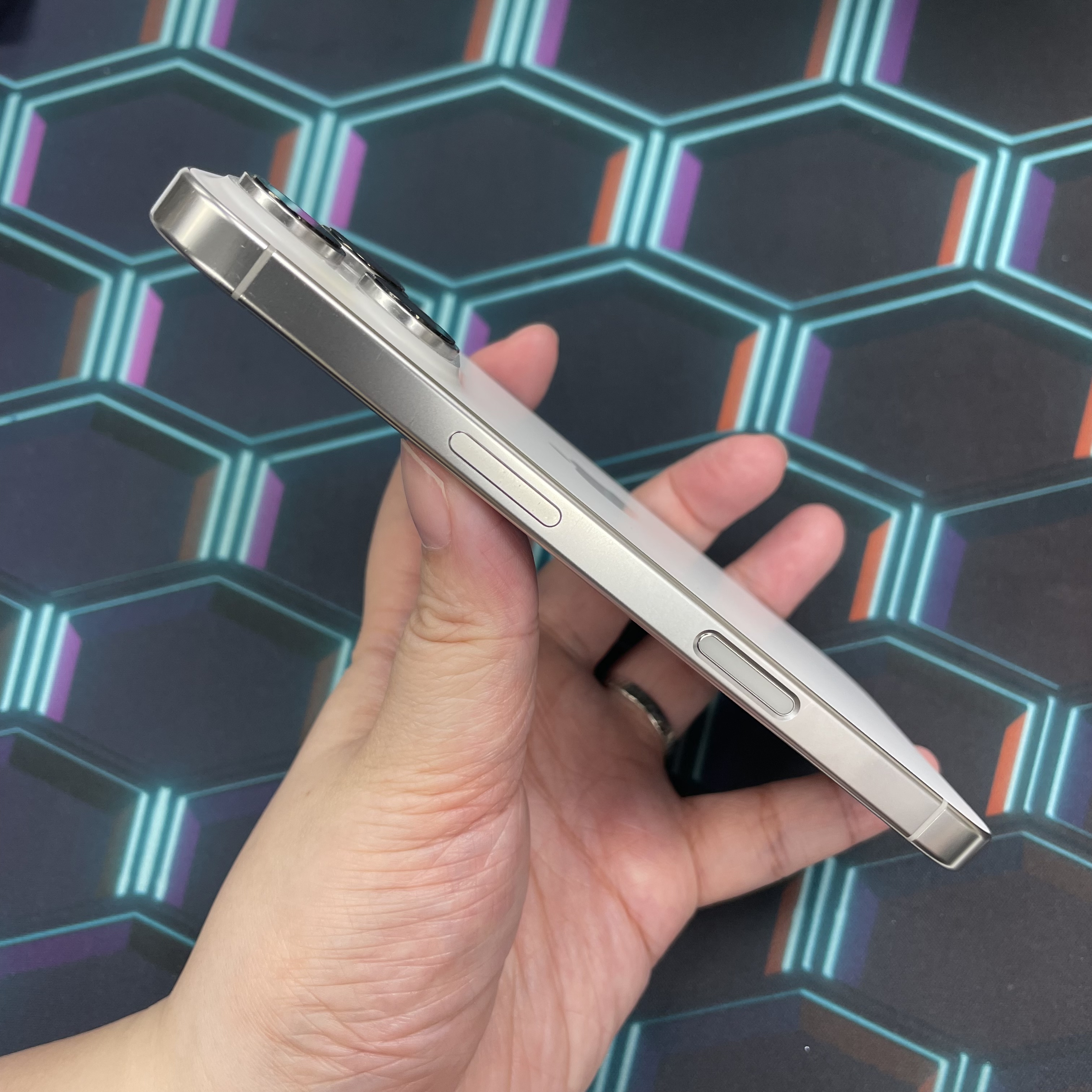 *6001 16 pro 勁靚機 512GB 電91 白色 white