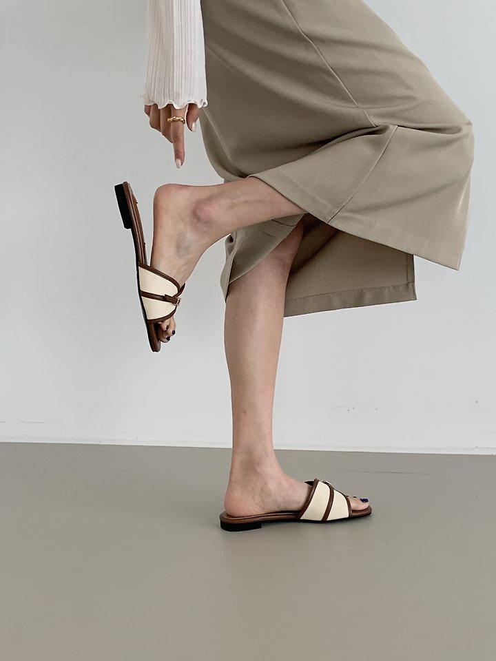 Contrast Canvas Sandals (2 colors)