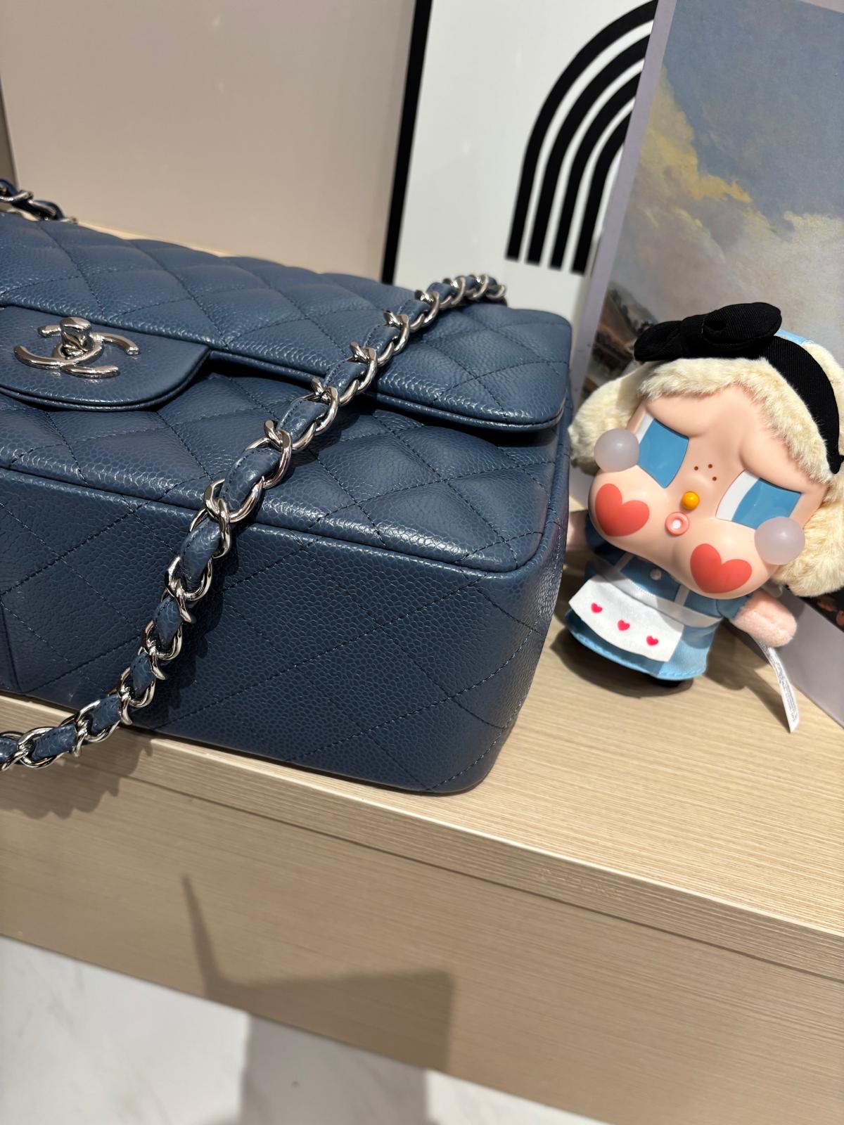 Chanel classic flap 30cm jumbo A58600荔枝牛皮銀扣,100%Authentic ,98%new ✅CARD✅塵袋✅box