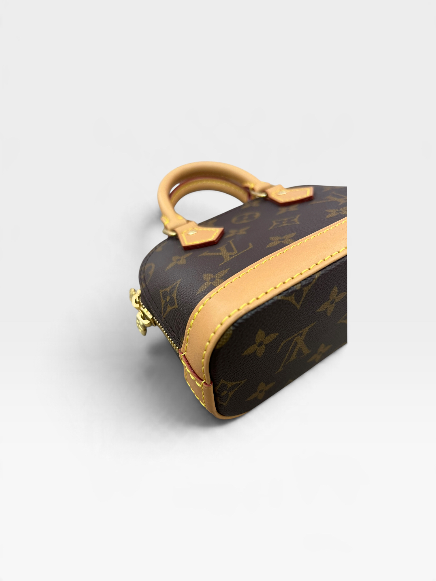 Pre-Owned Louis Vuitton Nano Alma Bag/ Product Code: 101301