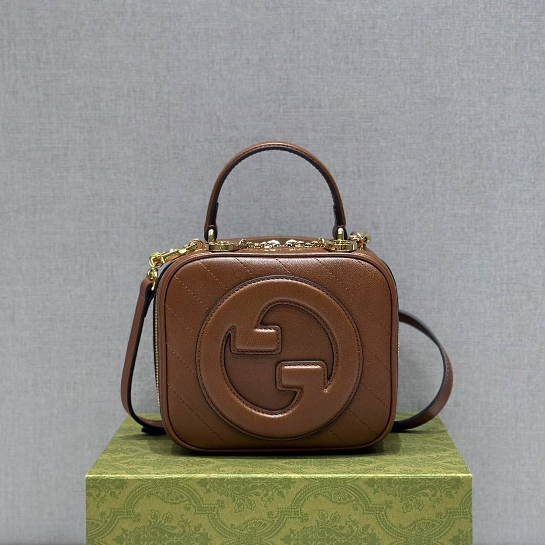 ▪大货实拍 𝐆𝐮𝐜𝐜𝐢 𝐁𝐥𝐨𝐧𝐝𝐢𝐞系列产品 型号：744434 尺寸：17*15*9cm