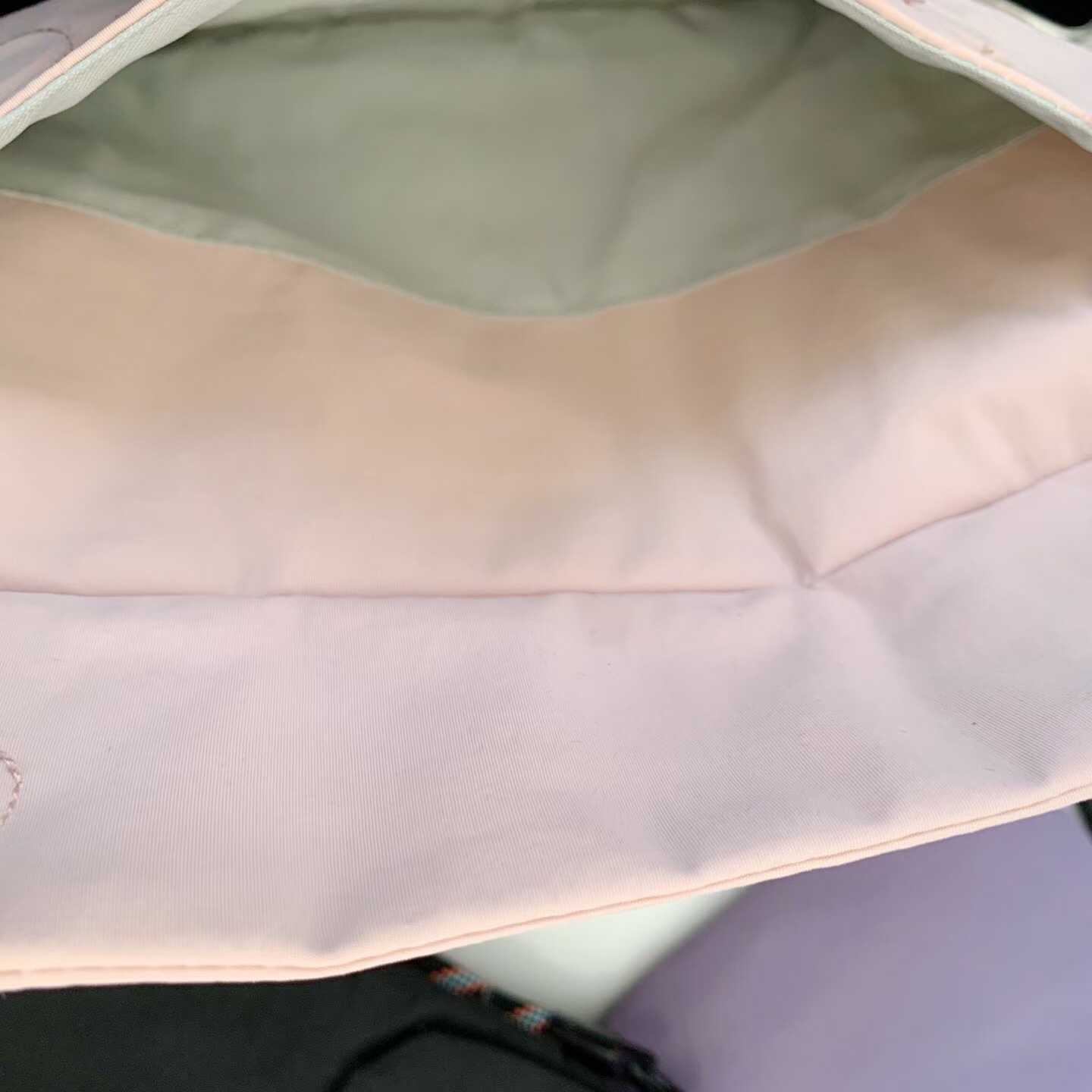 預訂 Danton斜揹包 [貨號26A1455]