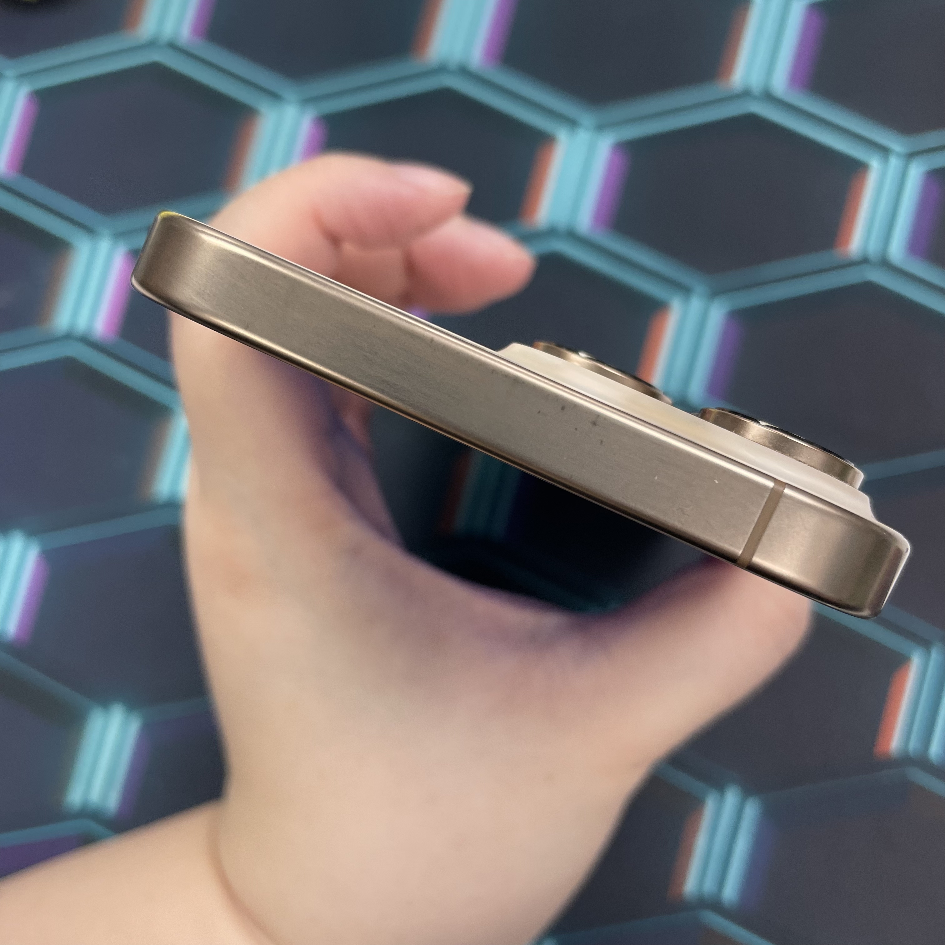 *6133 16 Promax 勁靚機 256GB 電93 沙色 gold