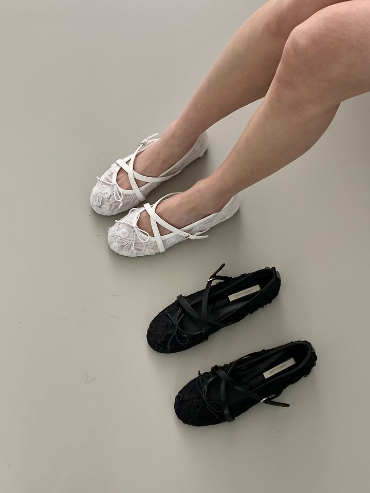 Lacie Strap Flat (2 colors)