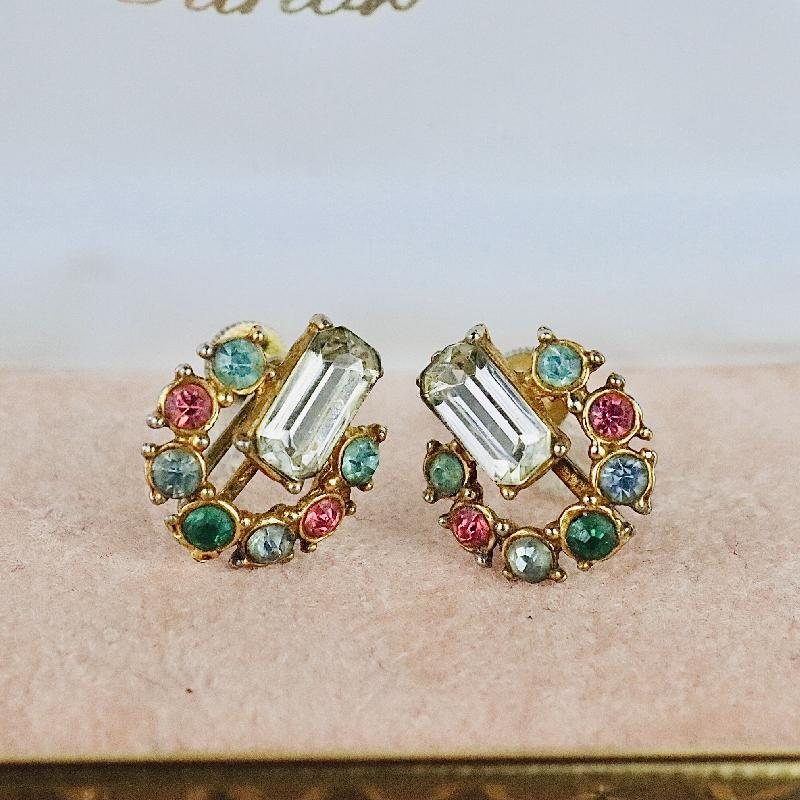 Vintage C.a. 1950s Colourfully Bejeweled Horseshoe Shape with Baguette Stone Screwback Earrings(MT1447-12)