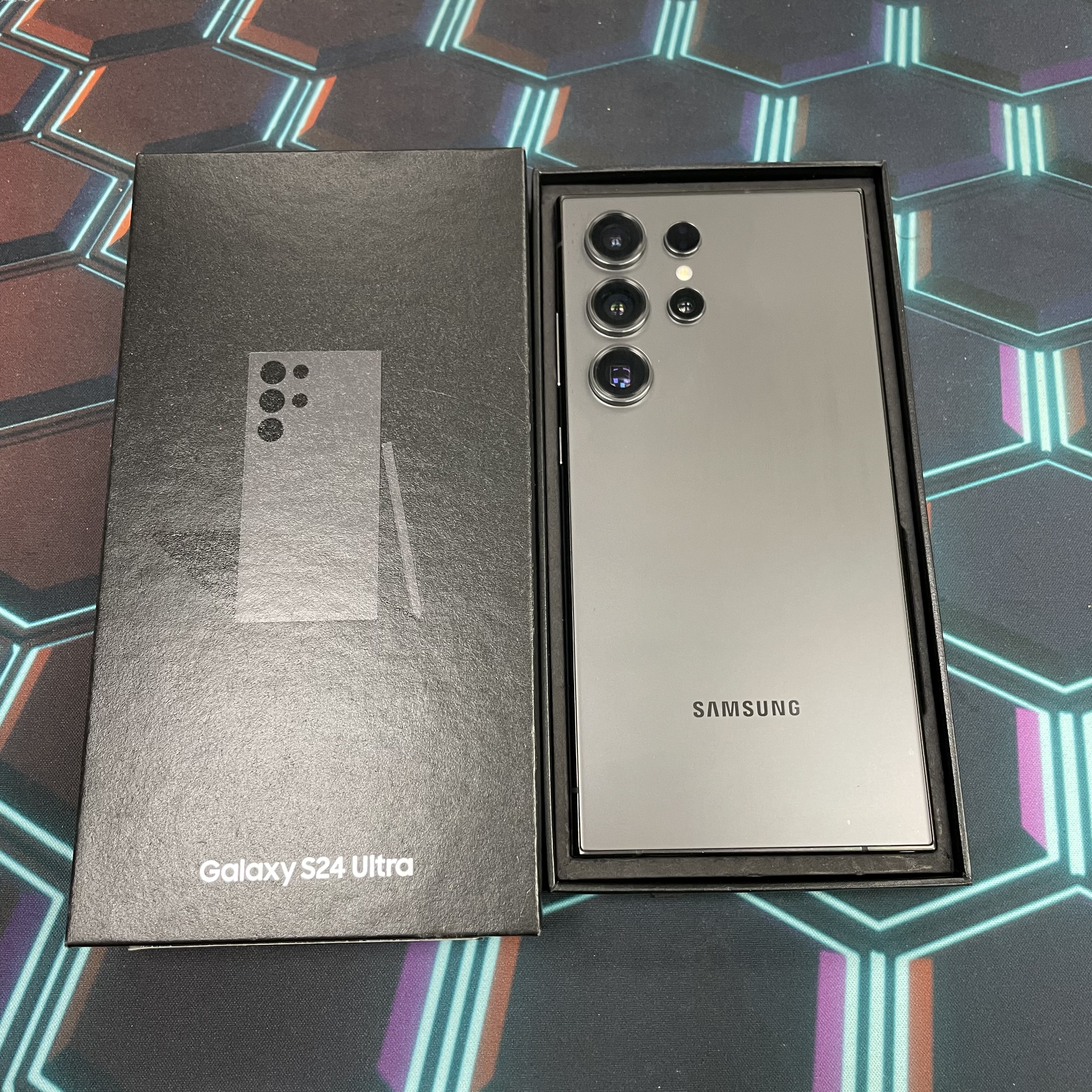 *7551 Galaxy S24 Ultra 勁靚機 12+256GB 黑色 black