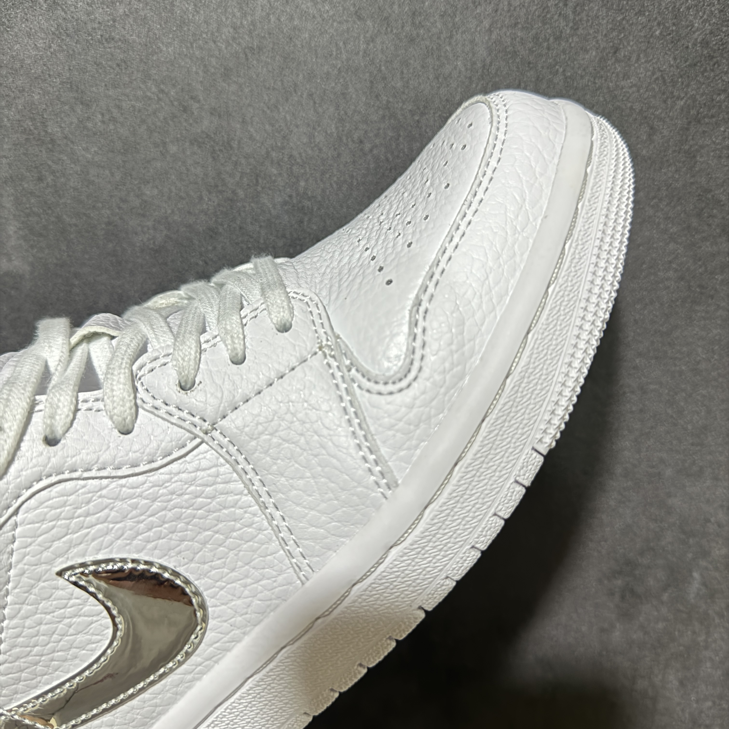 Air Jordan 1 Low SE IQ9381-100 