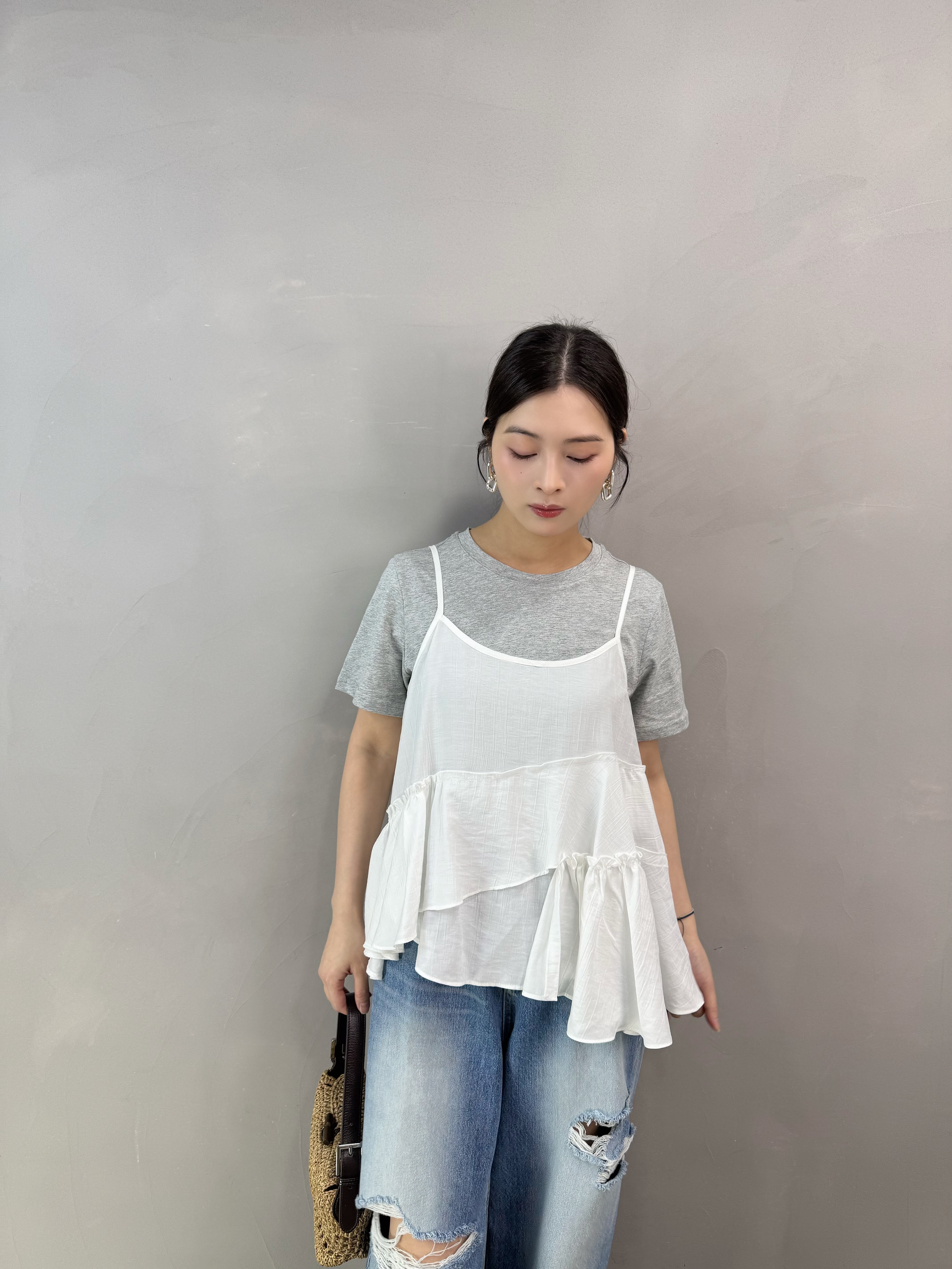 Q75 吊帶ruffle+Tee set