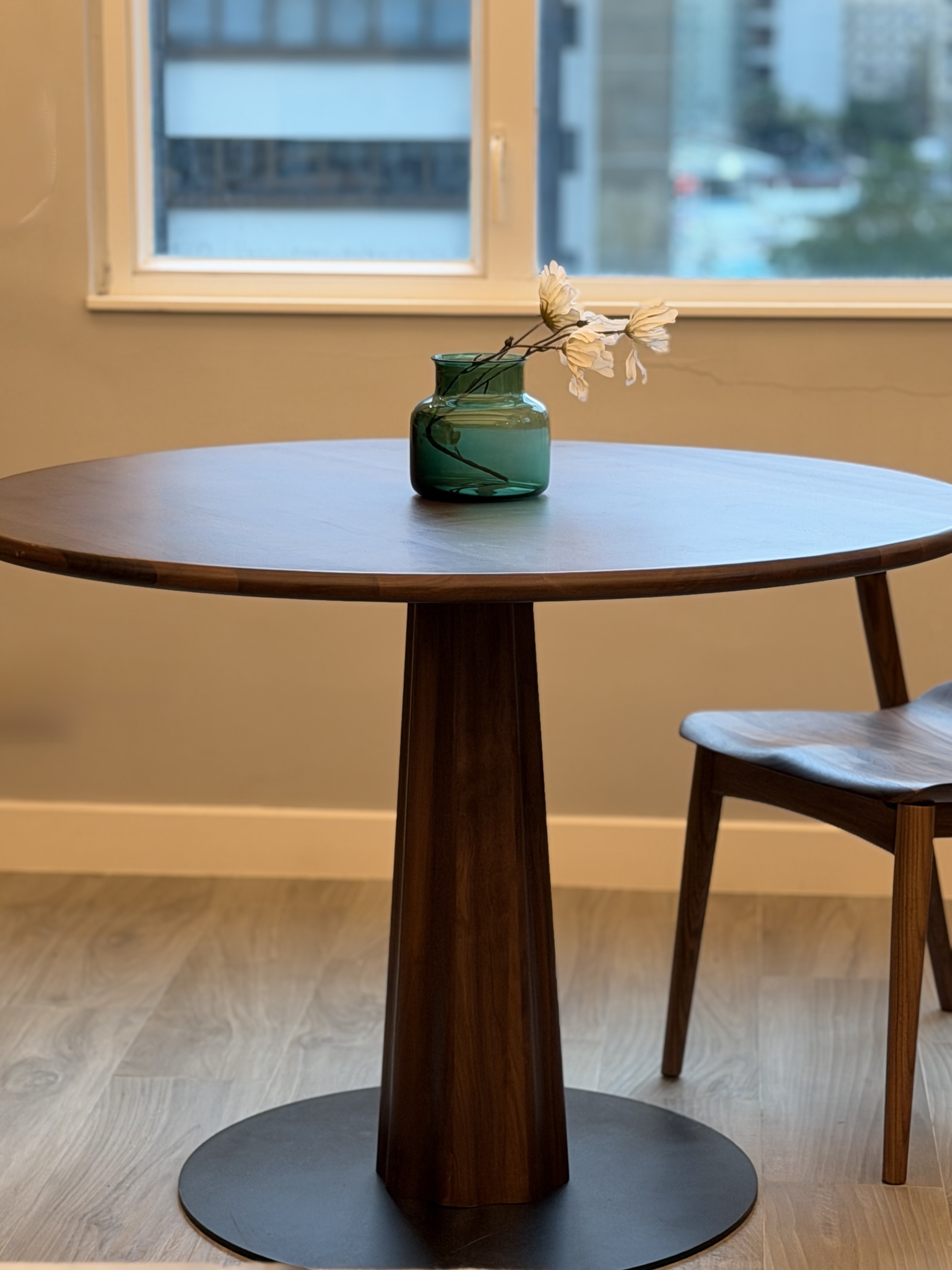 #人氣產品YORK Round Dining Table 