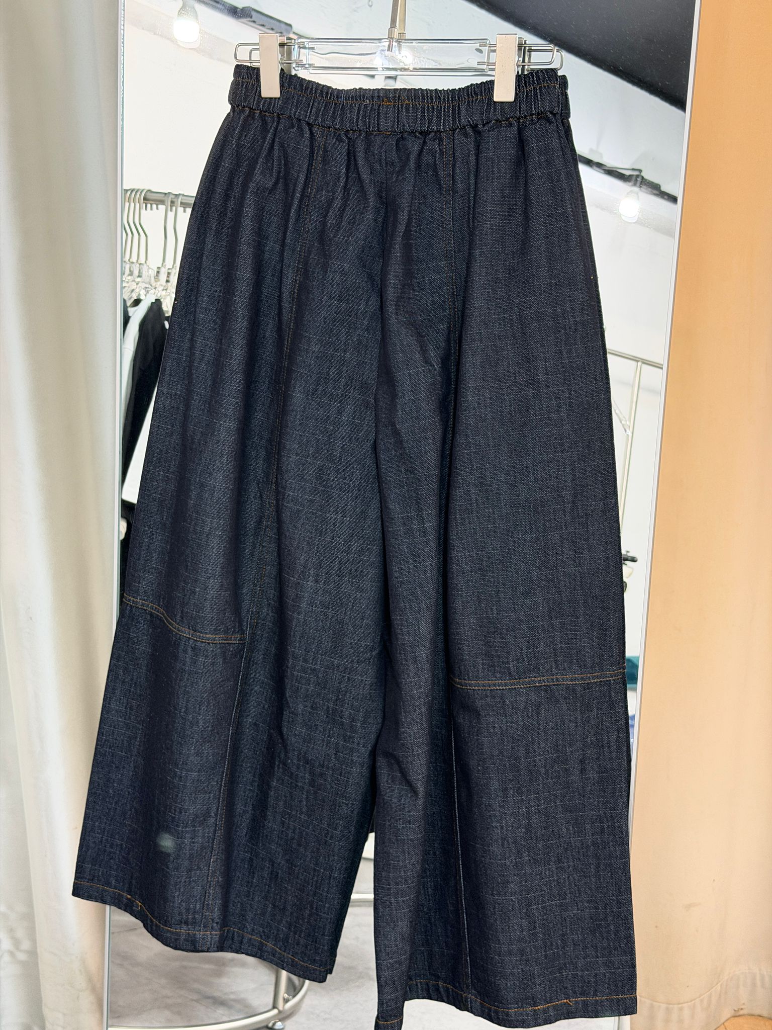 原色寬鬆牛仔褲