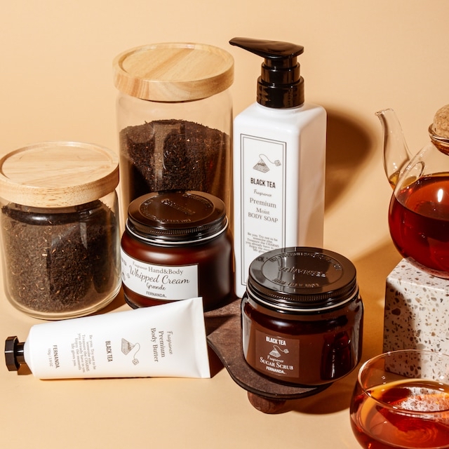  🎀  【預訂】FERNANDA Black tea Fragrance Hand & Body Whipped Cream Grande 300g