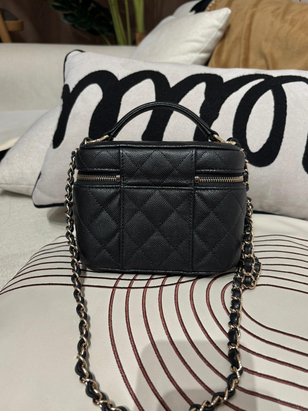 Chanel Vanity With Chain Large 100% Authentic , 98%New ✅Dust bag ✅Box