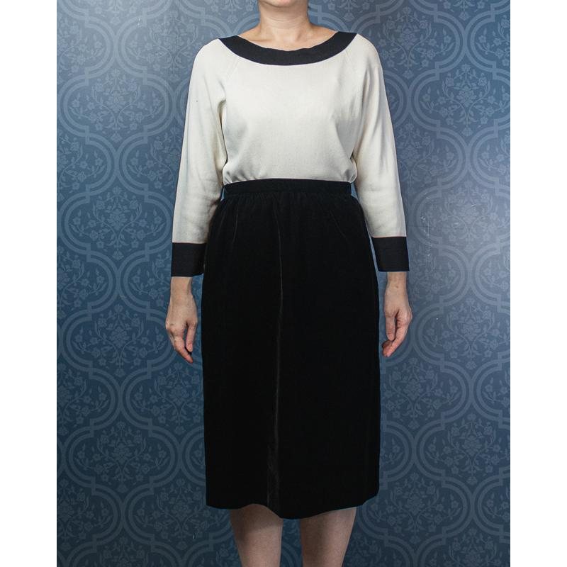 C.a. 1990s Classic Black and White Knitted Top - Size M/L