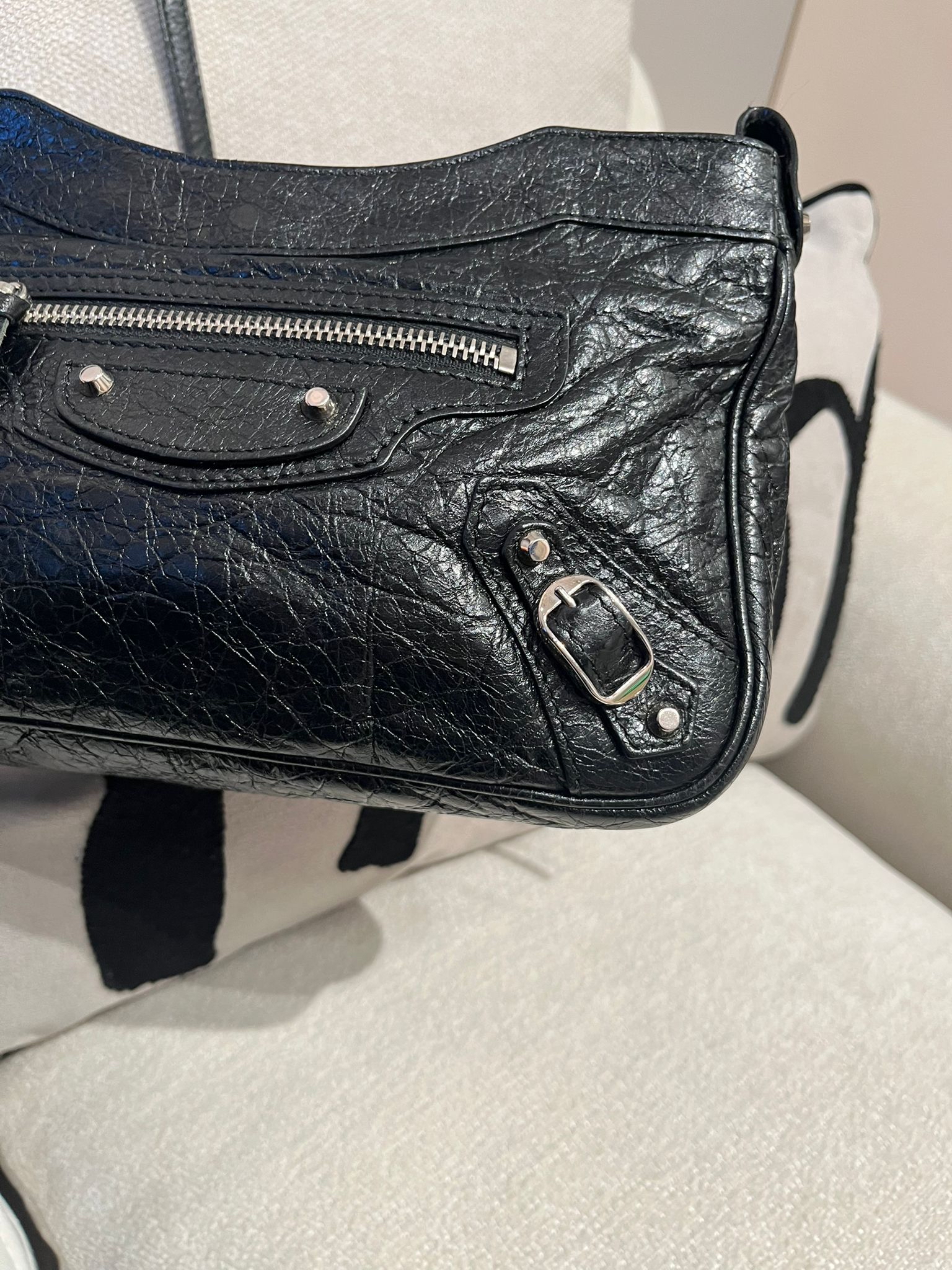 Balenciaga crossbody bag 23x15cm  100%Authentic,95%new✅dust bag  