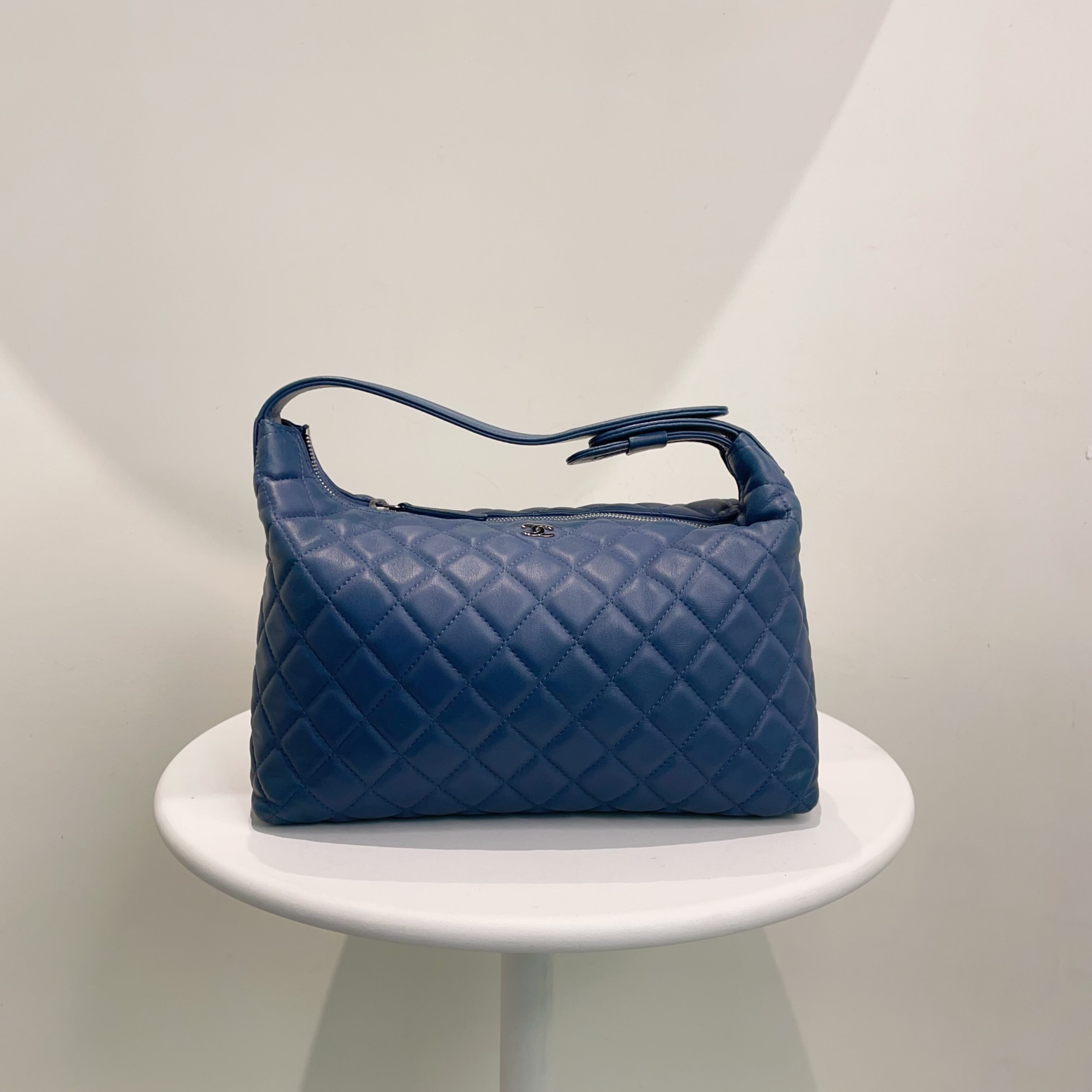 【預訂貨品】Chanel 藍色hobo