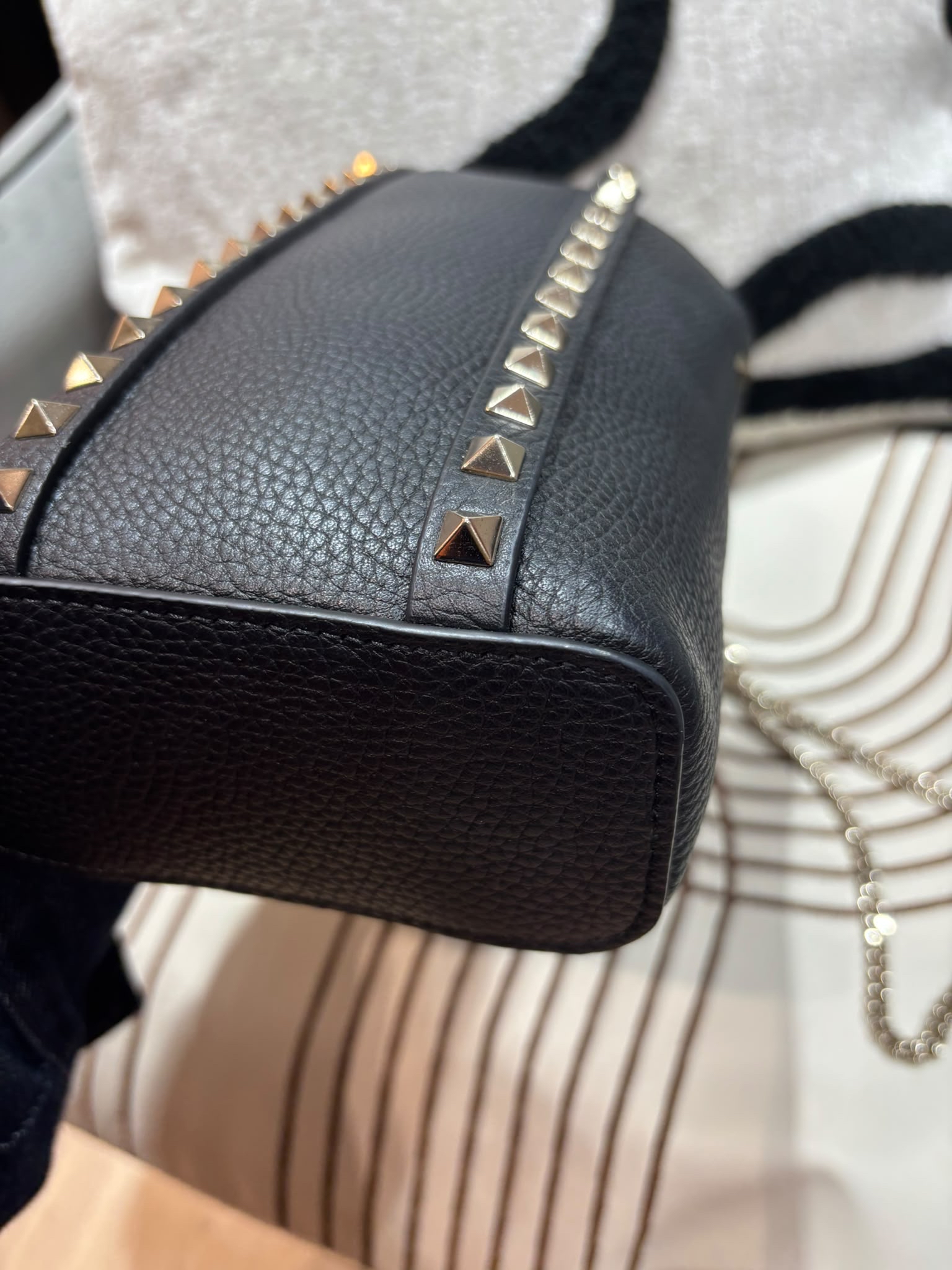 Valentino Mini Bucket 2Way Bag 黑色 100%Authentic, 99%New