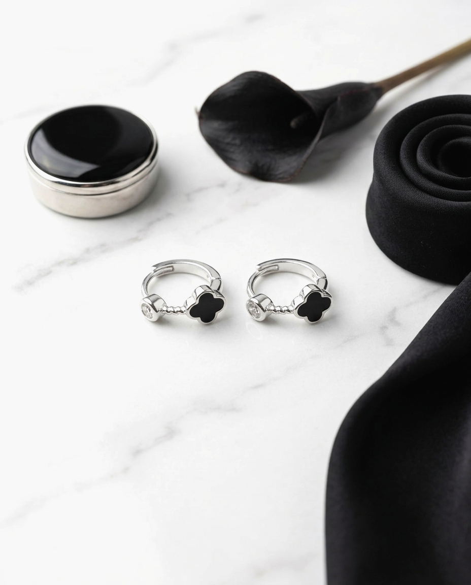 S925 - EE0297 Black Clover Earrings