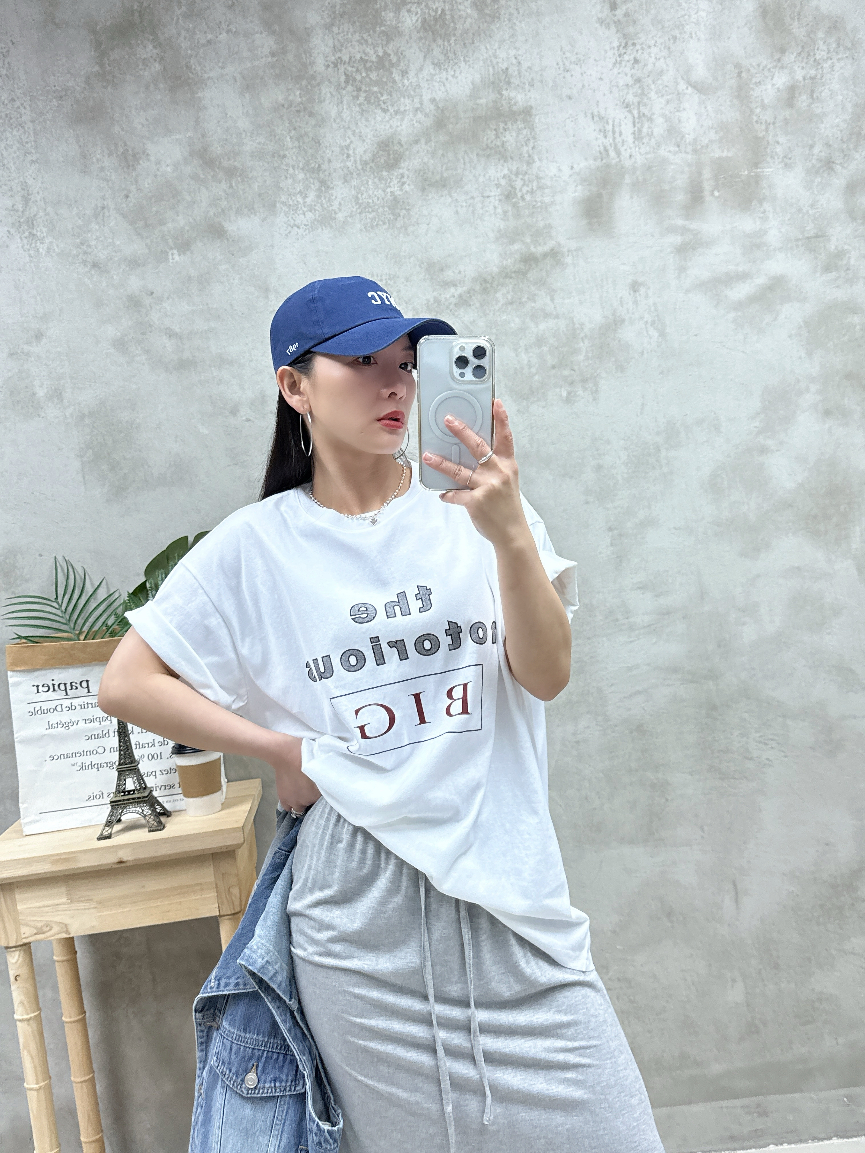 D11 英文字Print Tee