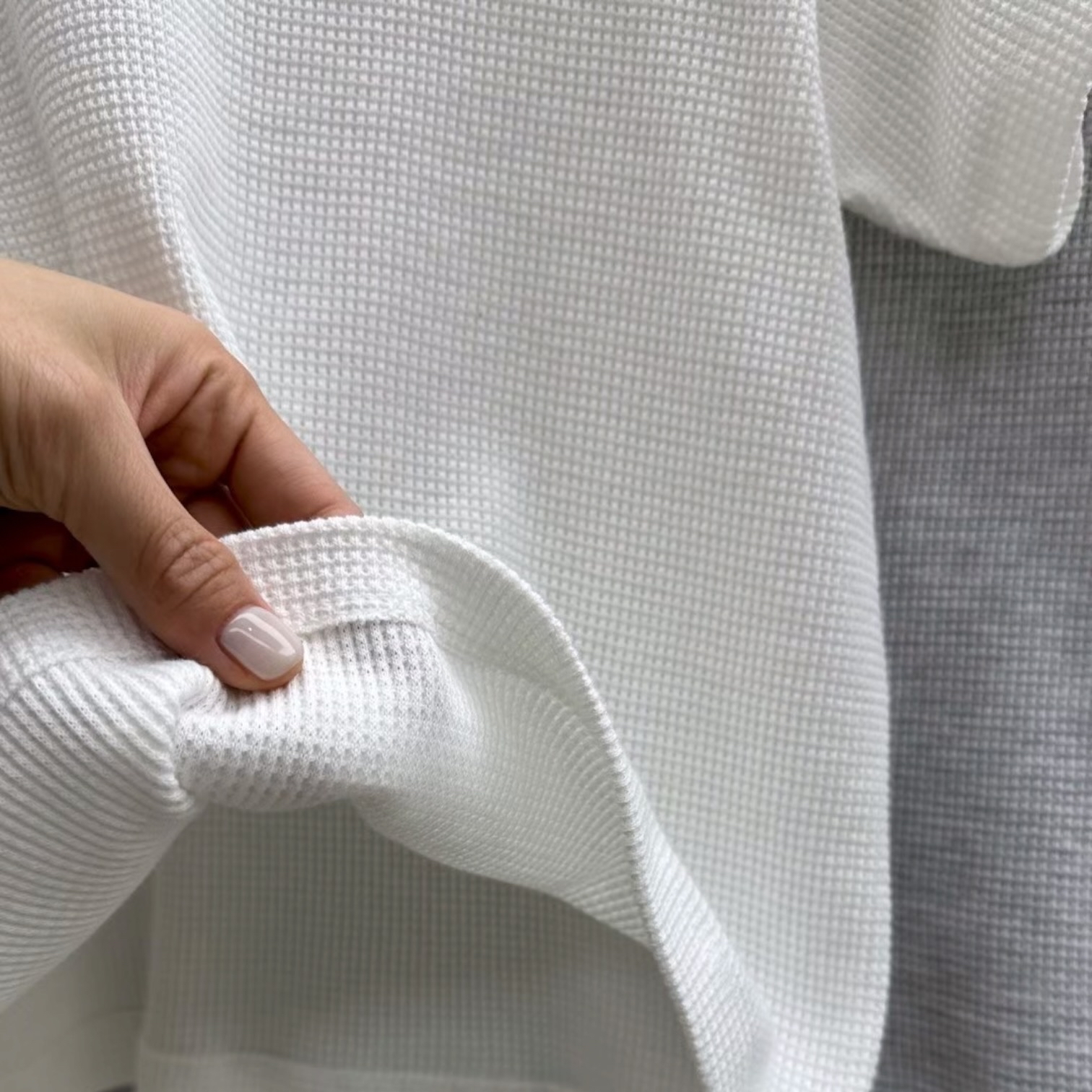 221059 格紋淨色Tee